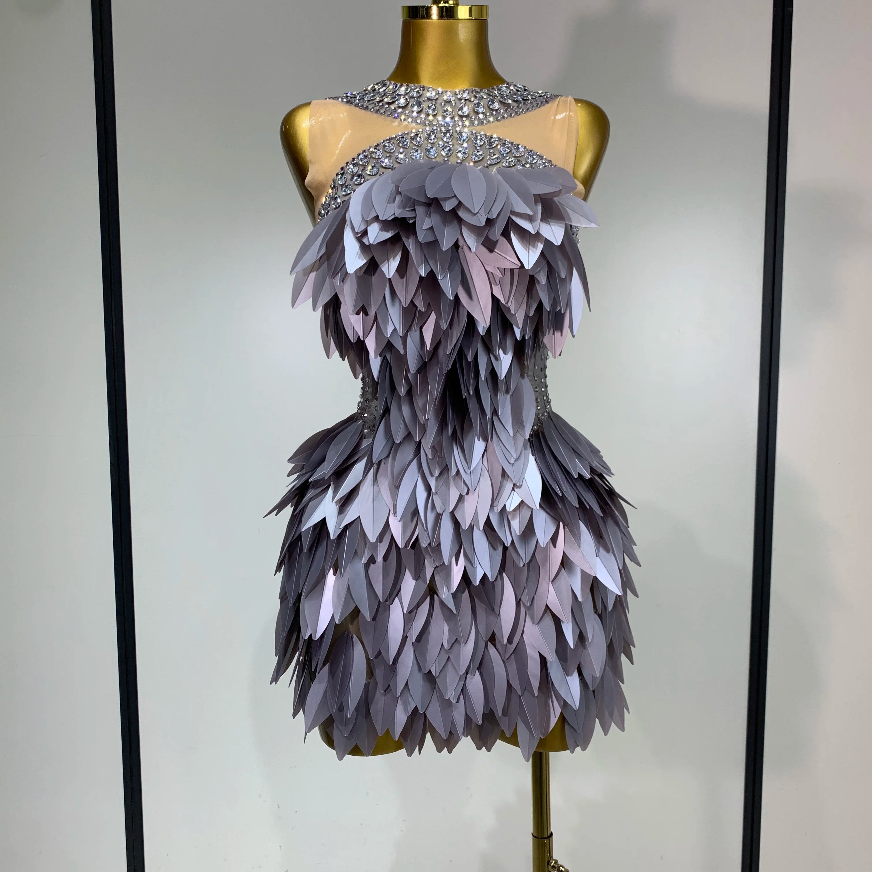 Women Sexy Long Sleeve sequins Diamonds Mini Celebrity Dress Birthday Party Costume Bar Nightclub Stage Performance Clothing
