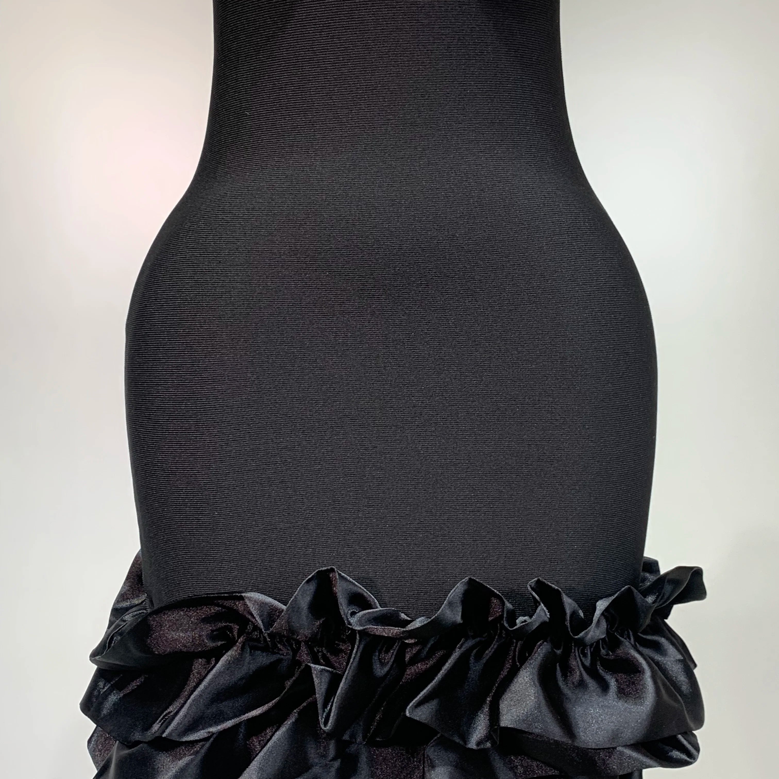 Women Spaghetti Strap Bodycon Short Dress Black Pleated Ruffle Hem Sleeveless Evening Party Cocktail Elegant Birthday Dresses