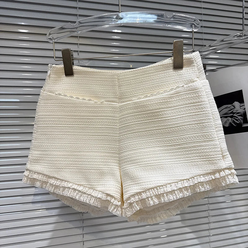 Winter New Sweet Fashion Style Lace Ruffle Hem Woolen Shorts For Women Solid Color Versatile Short Pants 11A07813 Creamy-white
