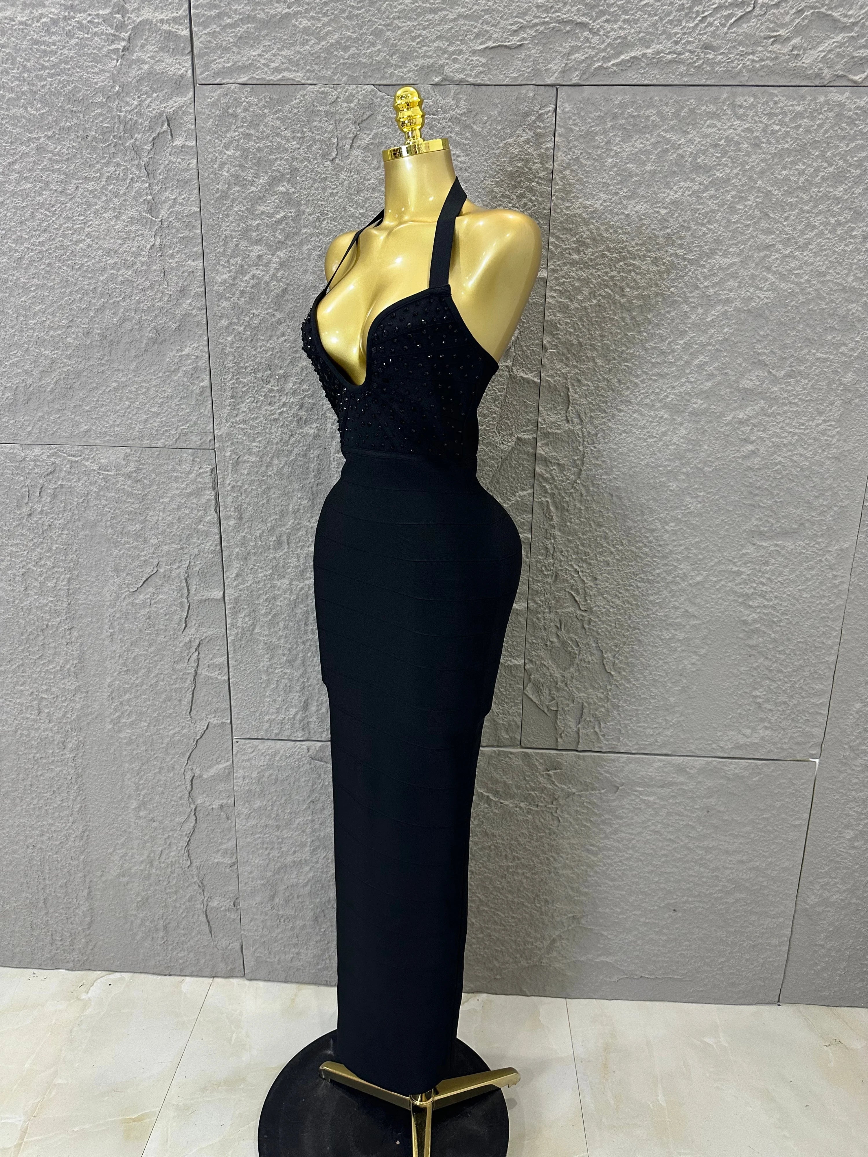 Elegant Black Plunge Halter Neck Dress Sparkle Beaded Top Fitted Mermaid Floor Length Evening Banquet Formal Dinner Event Outfit