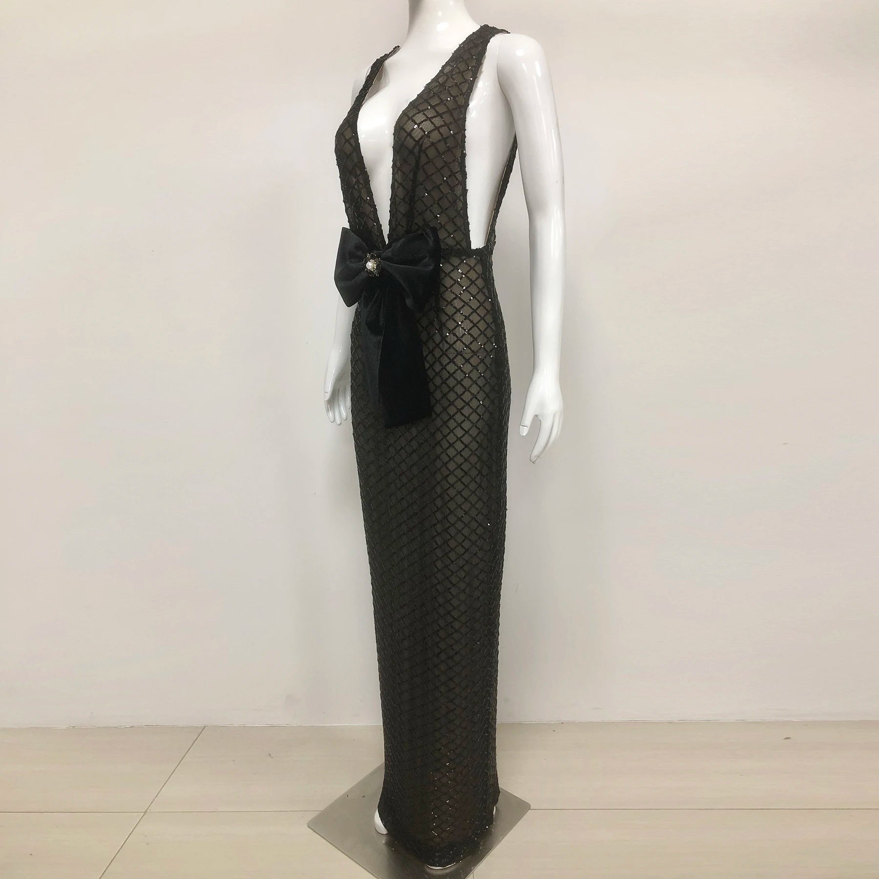 Black Bows Shining Sequin Sexy V-Neck Sleeveless Mesh See Through Long Dress Fashion Woman Evening Dress Celebrity Party Outfit