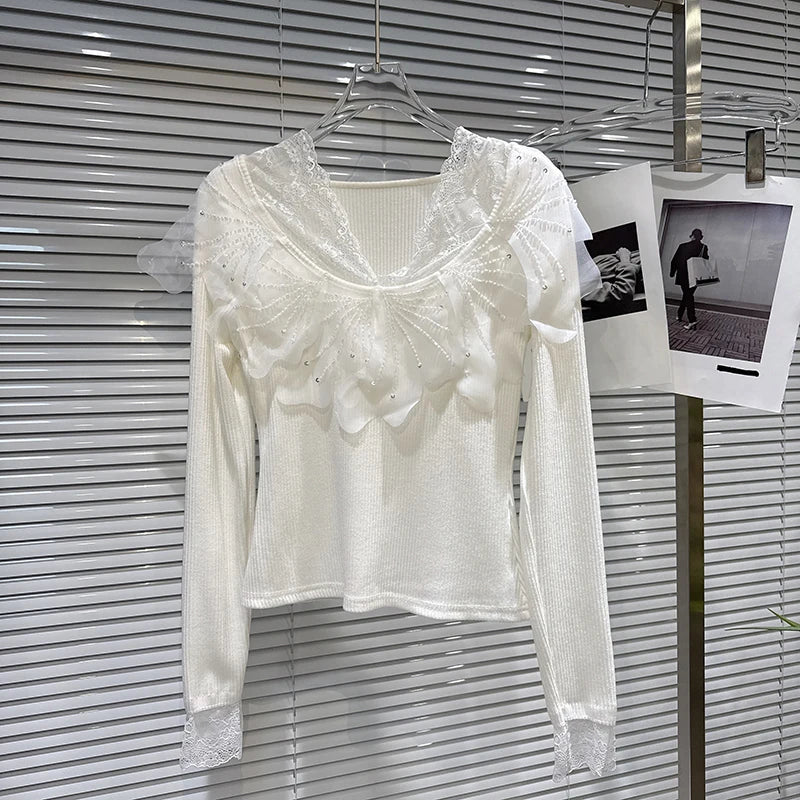 Winter New Elegant Fashion V-neck Lace Patchwork Chiffon Floral Cotton Knitted T-shirt For Women Slim Fit Top 11A07823 White One Size