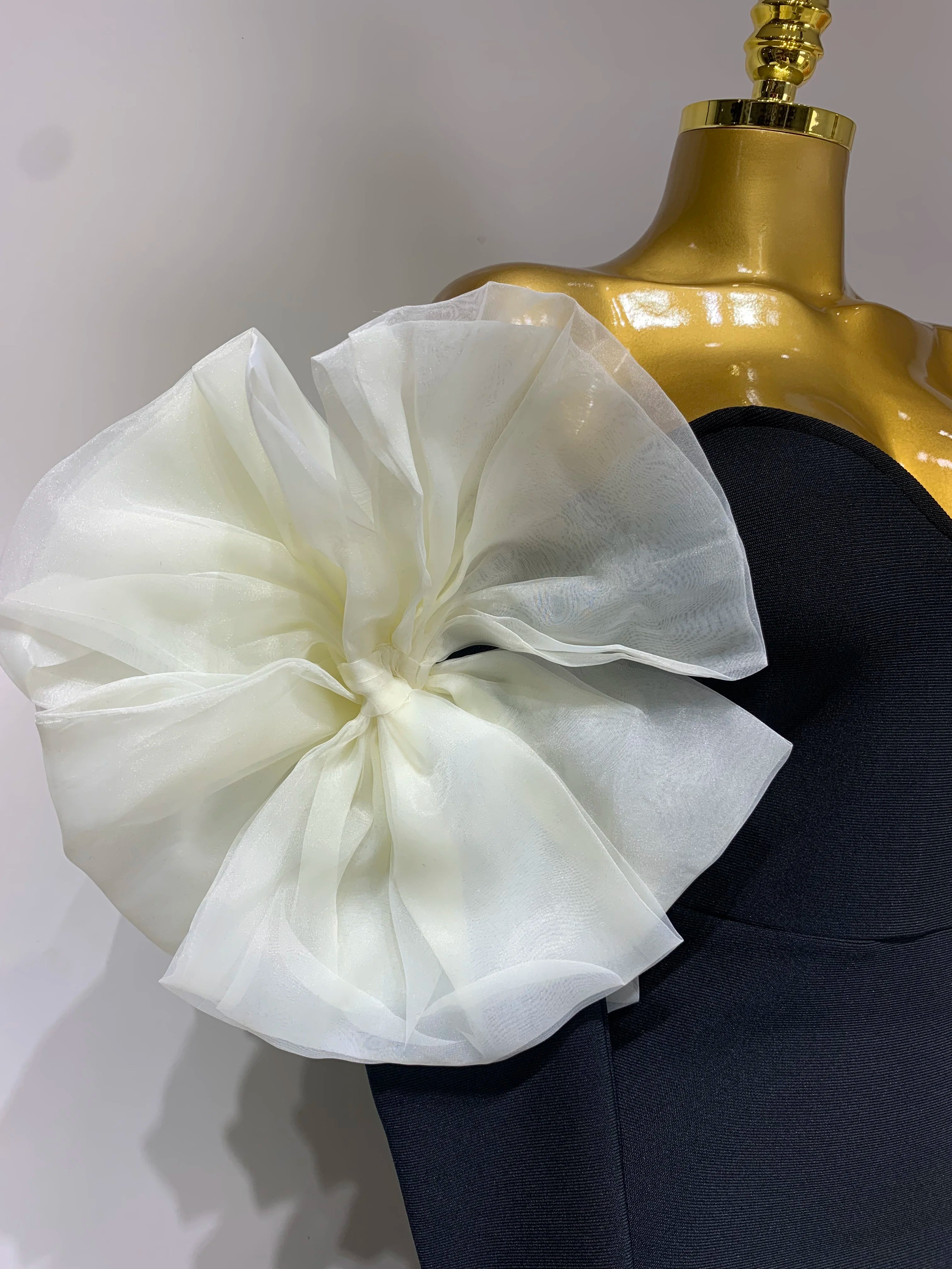 Women Sexy Off Shoulder Bodycon Bandage Dress 2025 Long Sleeved Celebrity Elegant Backless Dress Luxury Birthday Dresses