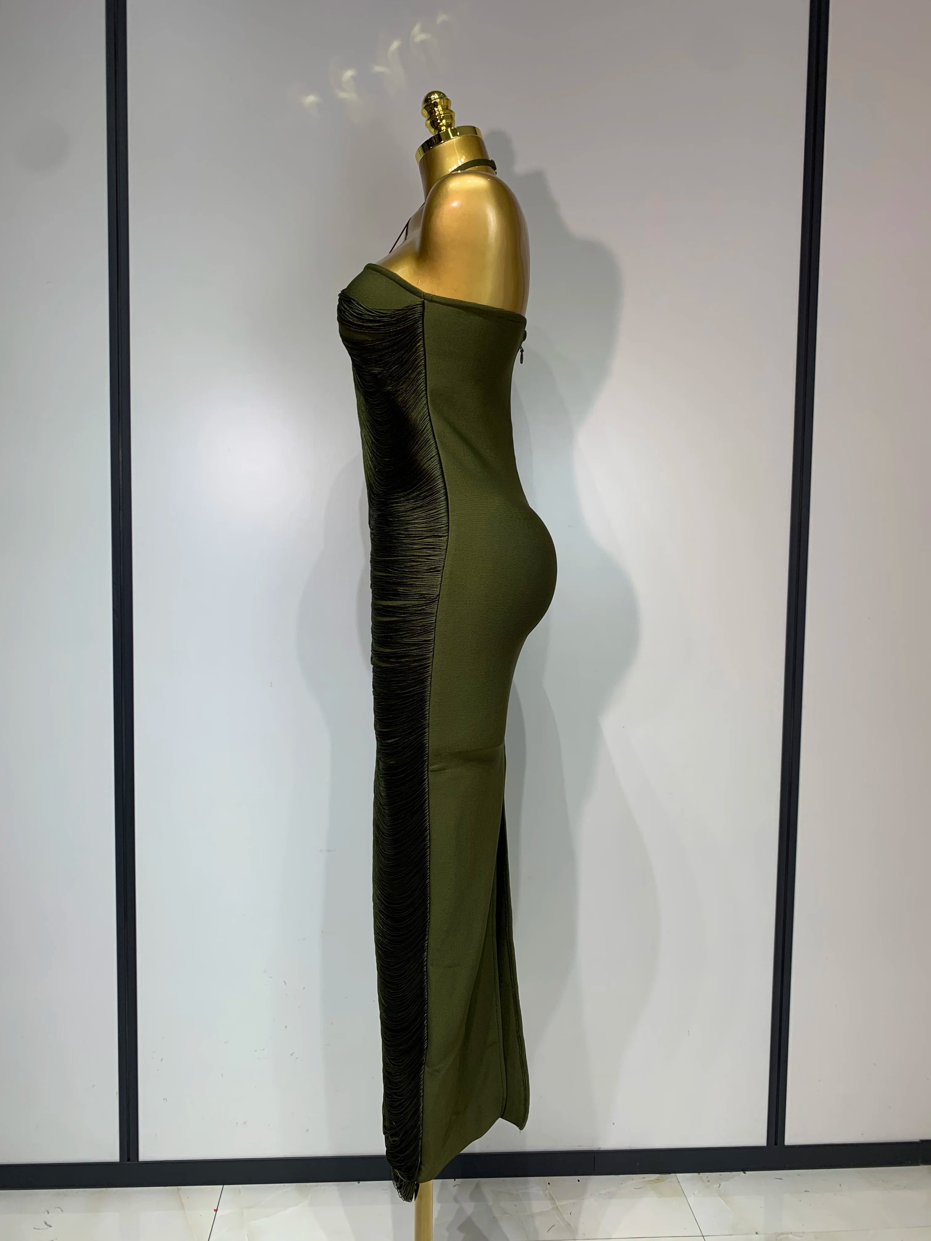 Women Sexy Celebrity Elegant Backless Halter Tassel Bodycon Bandage Dress Evening Party Luxury Birthday Wedding Guest Dress