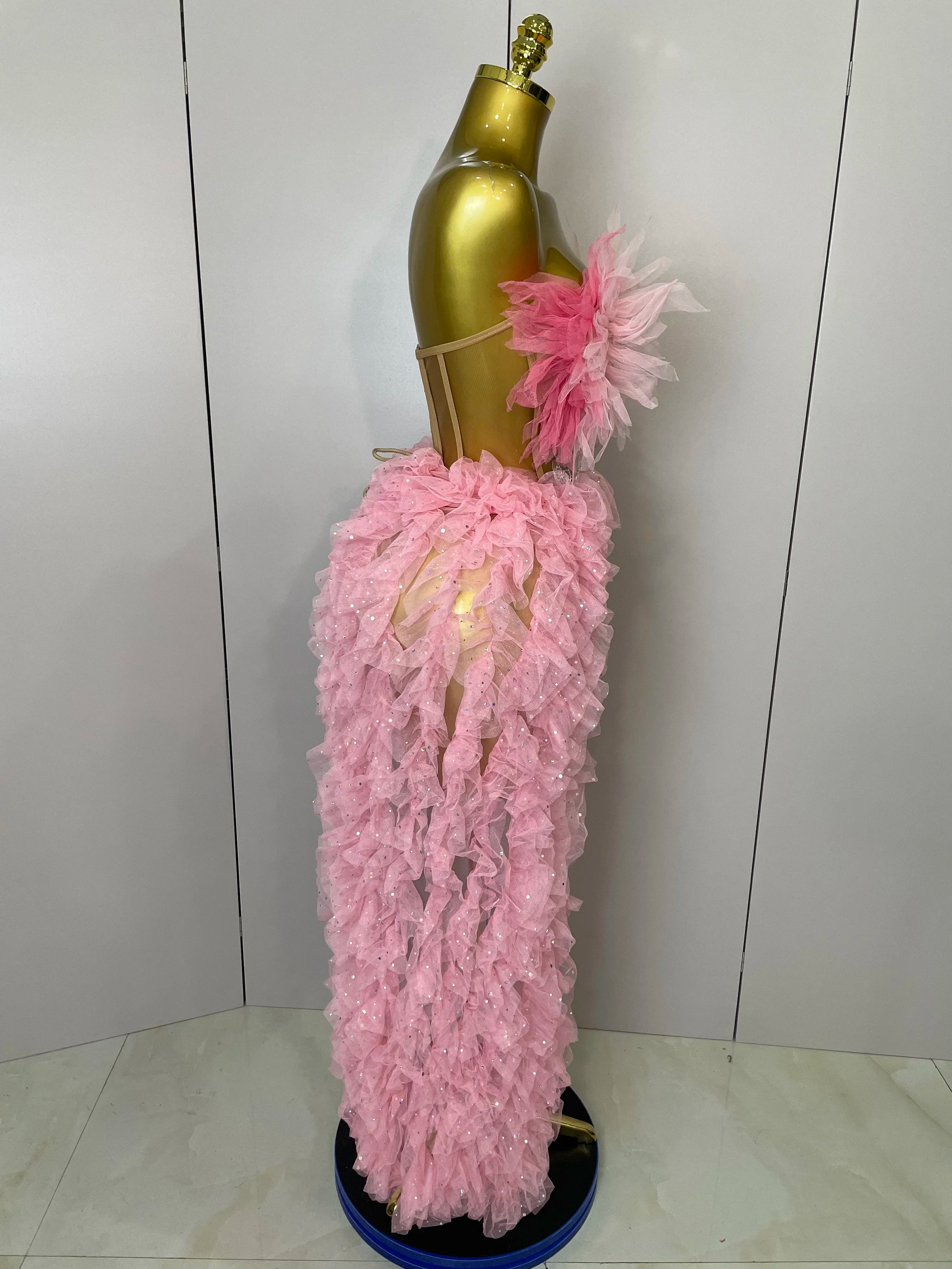 2025 Women Pink Ruffles Sexy Strapless Mini Tops 2 PCS Set Dress Nightclub Bar Birthday Party Evening Stage Performance Costume