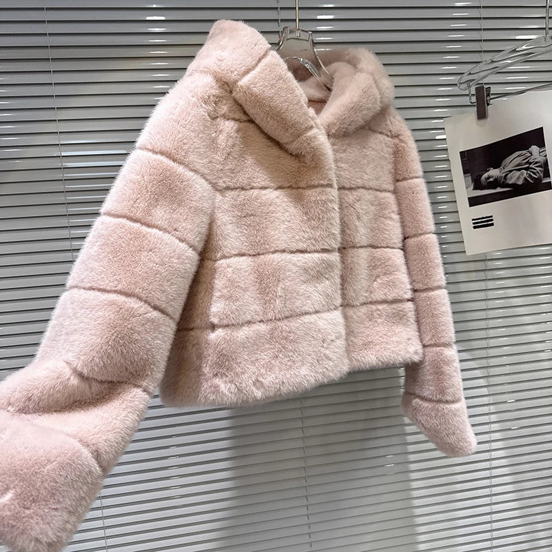 Winter New Fashion Warm Soft Hooded Faux Fur Short Coat For Women Solid Color High-end Jacket Female 11A07924