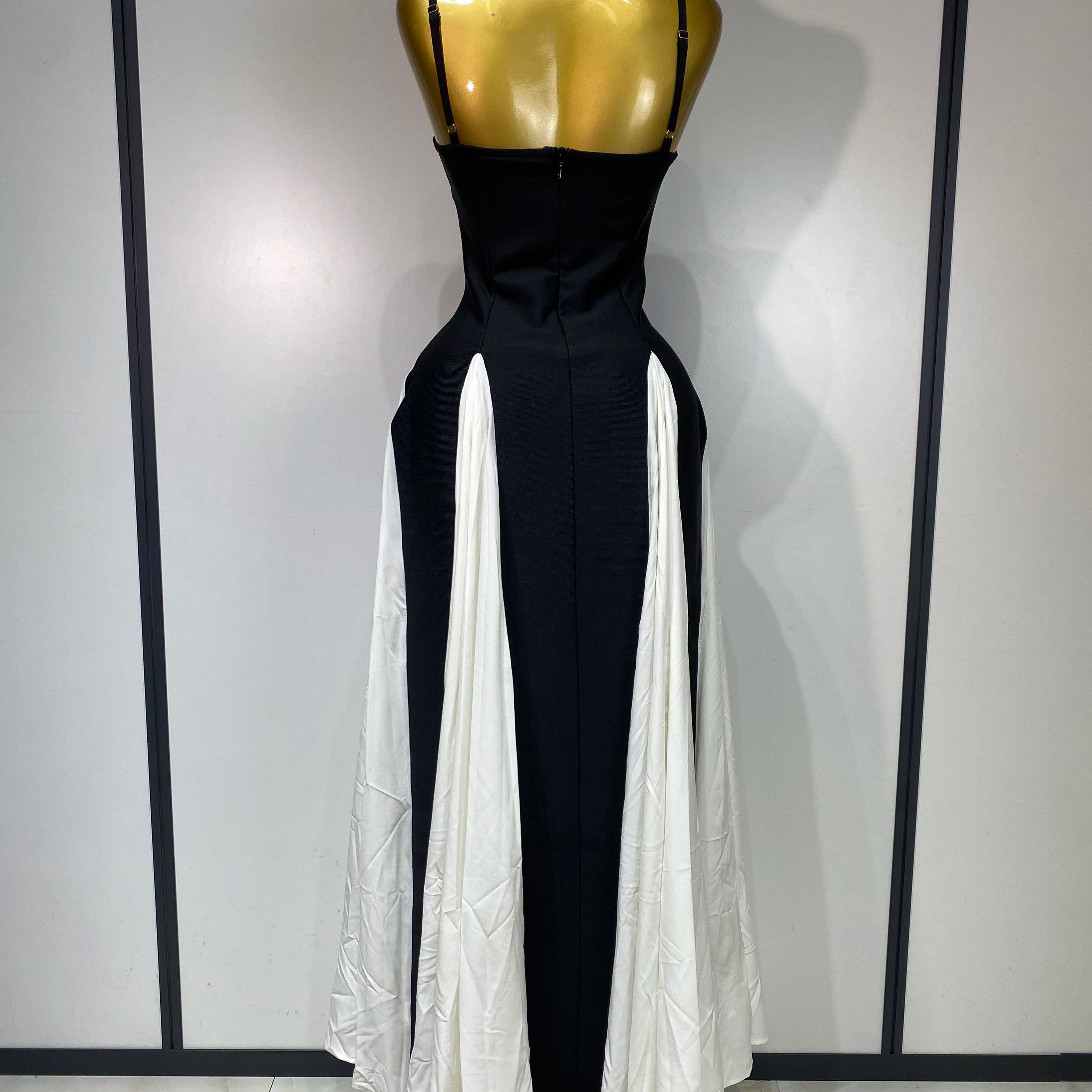 2025 New Women Contrast Color Camisole Long Dress Elegant Sleeveless Backless High Waist Bandage Dress High Street Banquet Gown