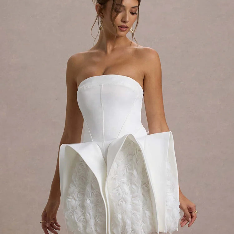 Chic Strapless White Mini Dress with Exquisite Floral Embellishments for Wedding-Related Function Gown