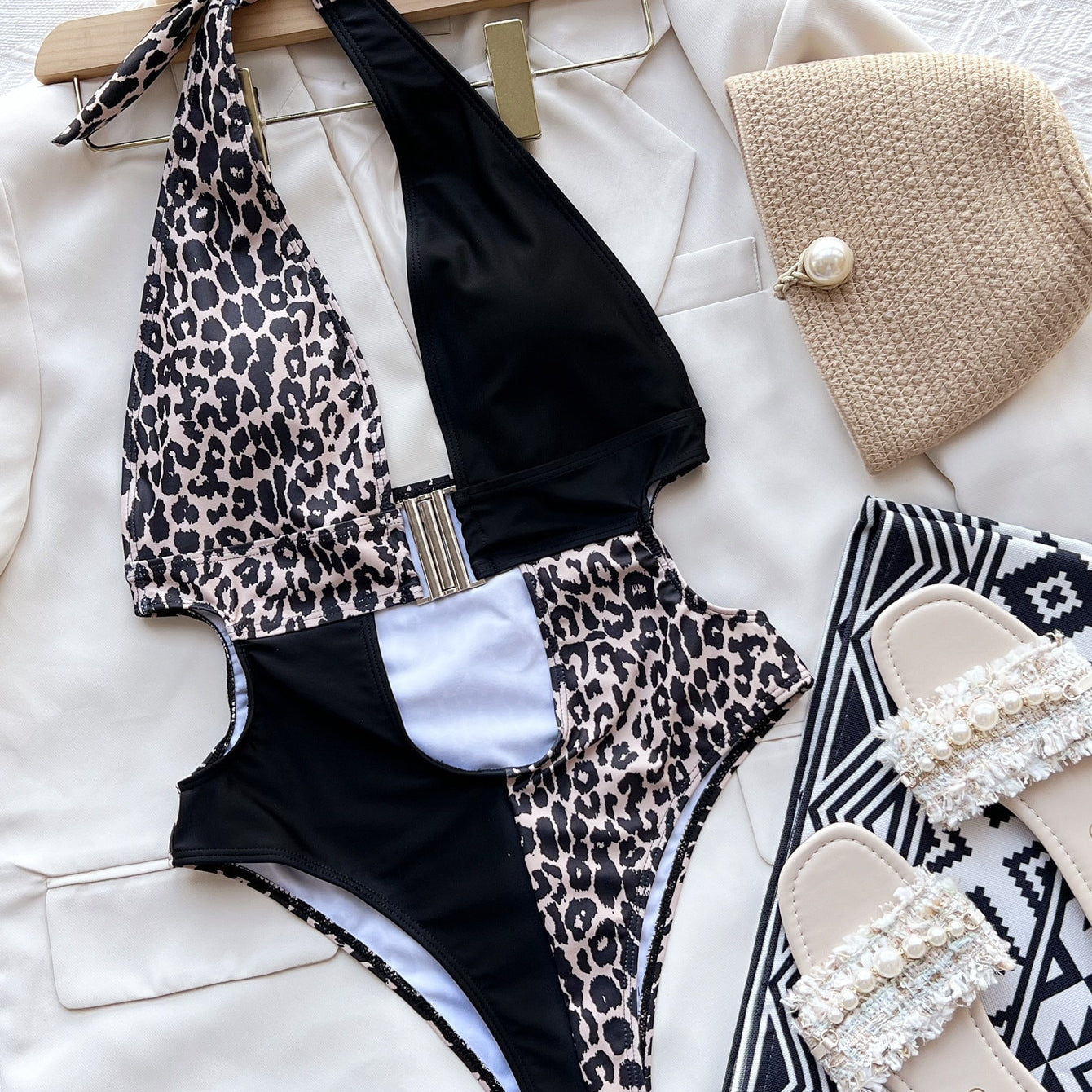 Sexy One Piece Swimsuit Swimwear - Leopard Patchwork Hollow Halter One-piece Bathing Suit Beachwear Banadores Mujer multi