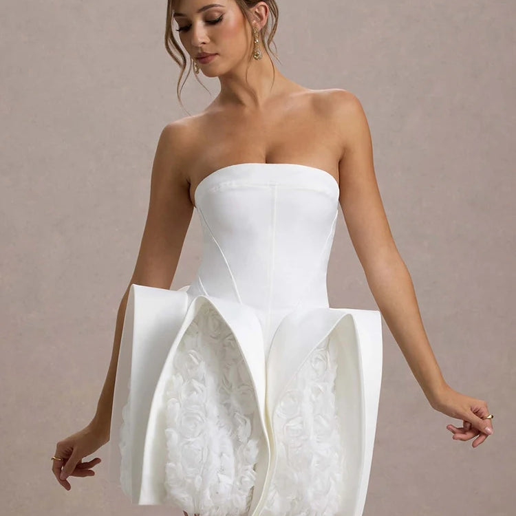 Chic Strapless White Mini Dress with Exquisite Floral Embellishments for Wedding-Related Function Gown