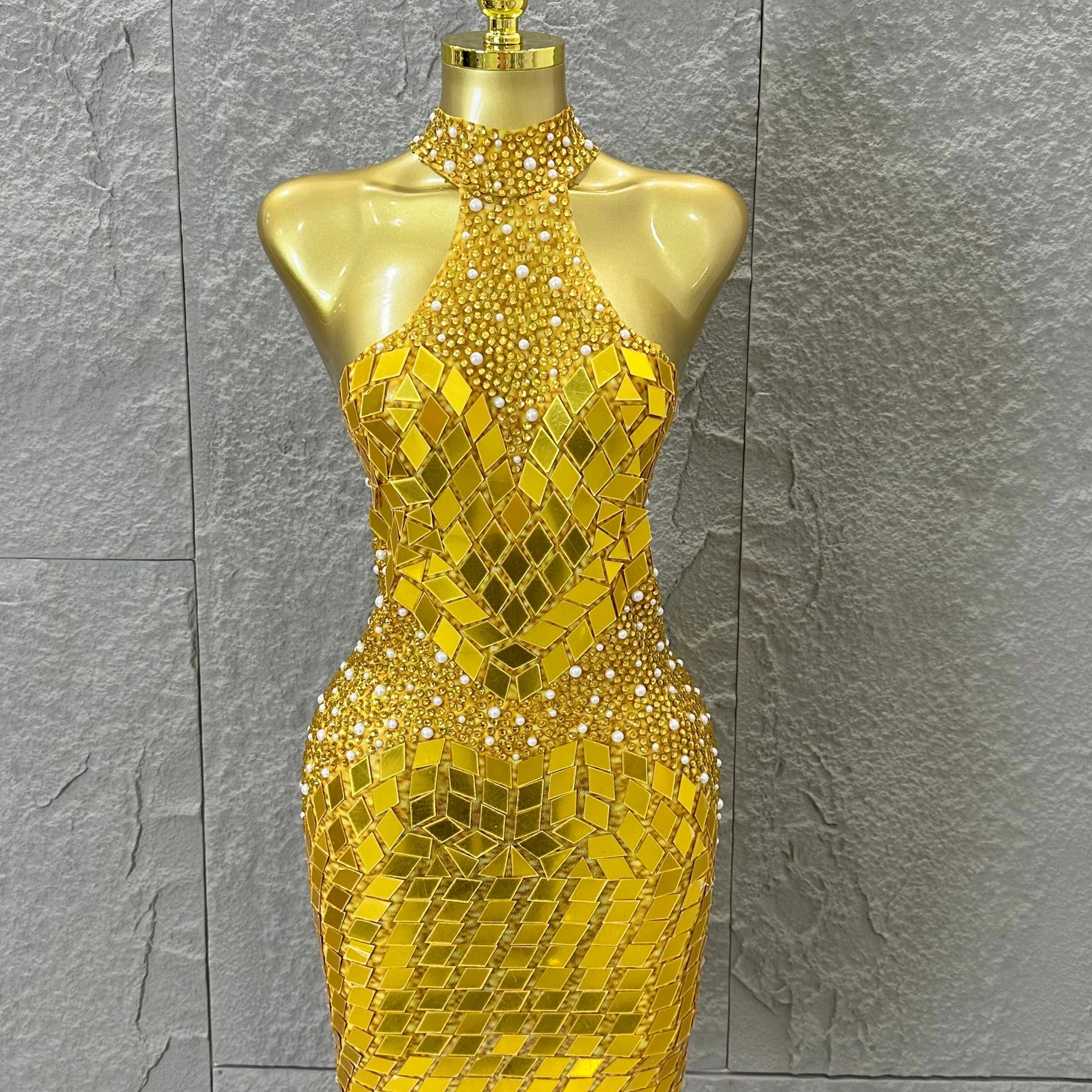 Luxury Gold Red Halter Neck Bandage Mini Dress Diamond Mirror Pearl Embellished Bodycon Formal Evening Gown Gold