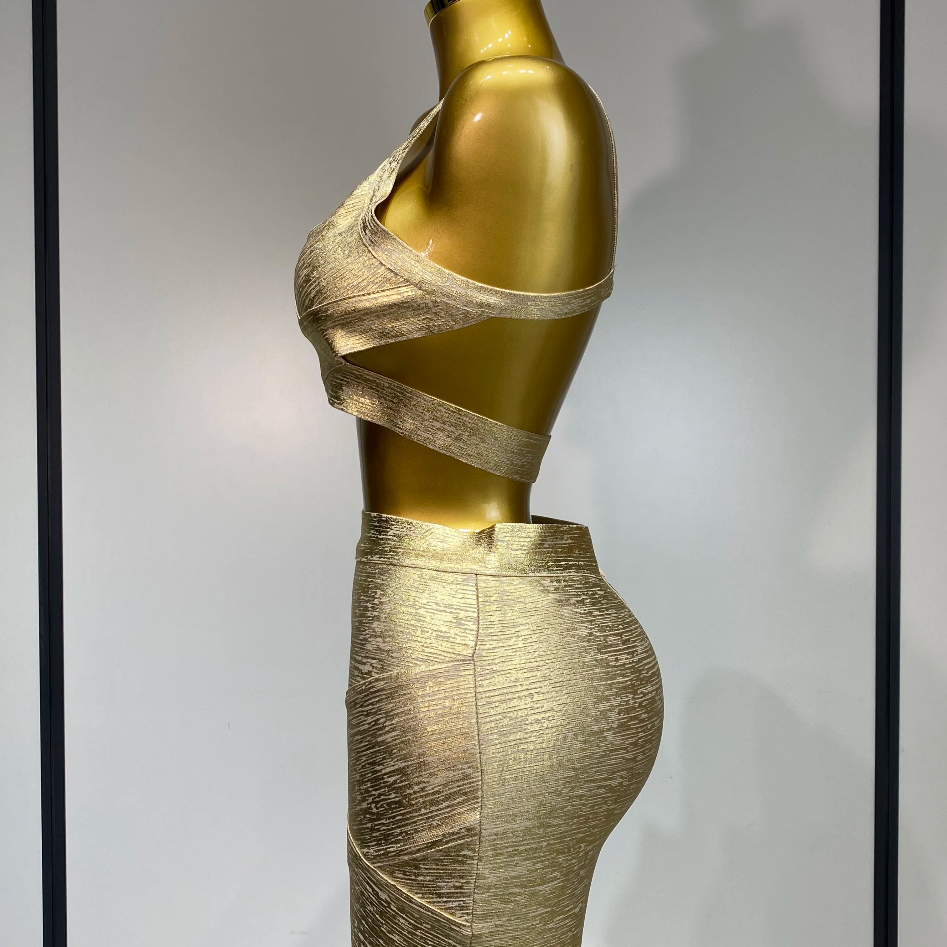 2025 New Summer Sexy V Neck Gold Bandage Two Pieces Set Women Charming Celebrity Bodycon Skirt Suits Club Birthday Vestido