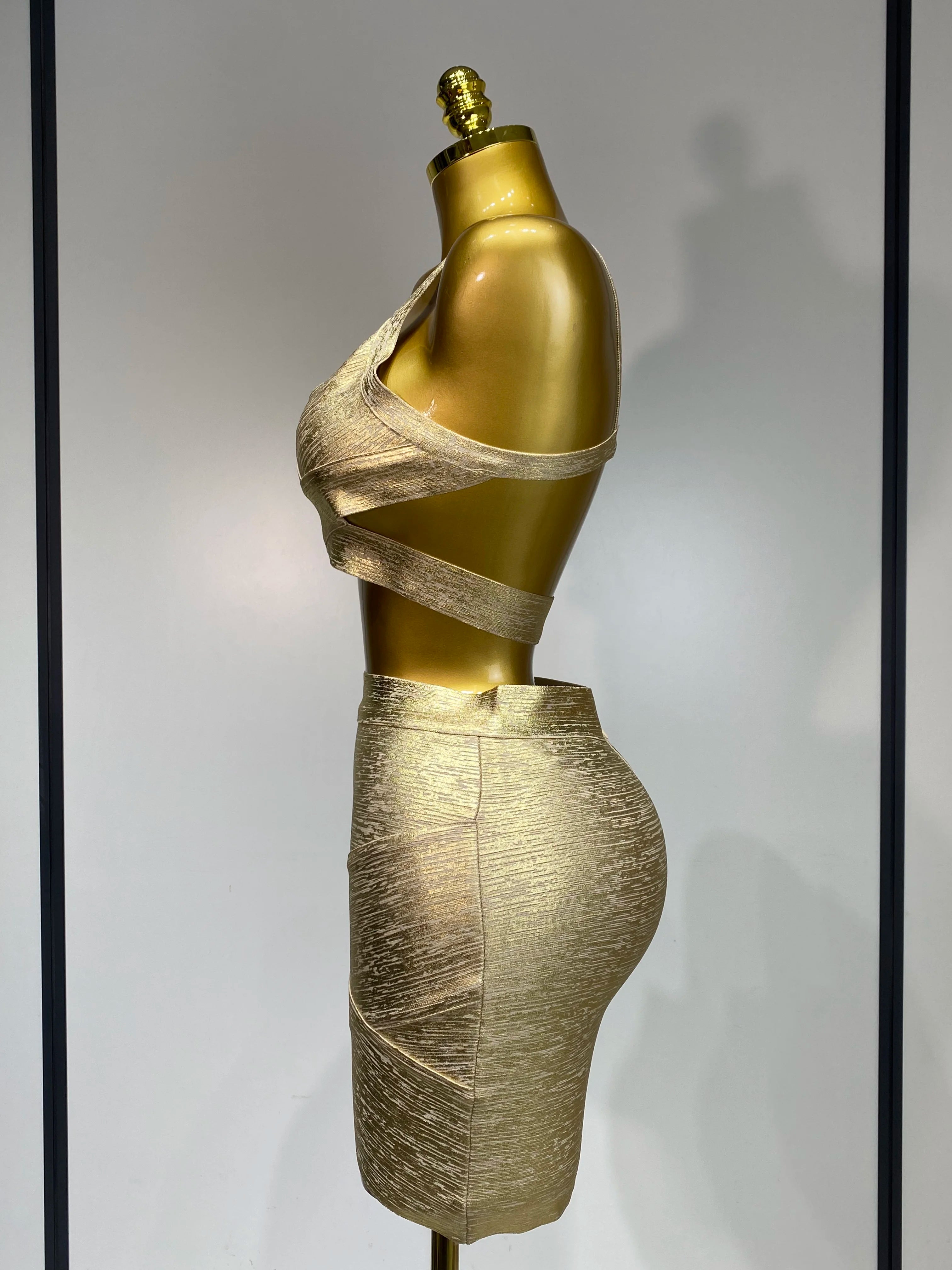 2025 New Summer Sexy V Neck Gold Bandage Two Pieces Set Women Charming Celebrity Bodycon Skirt Suits Club Birthday Vestido