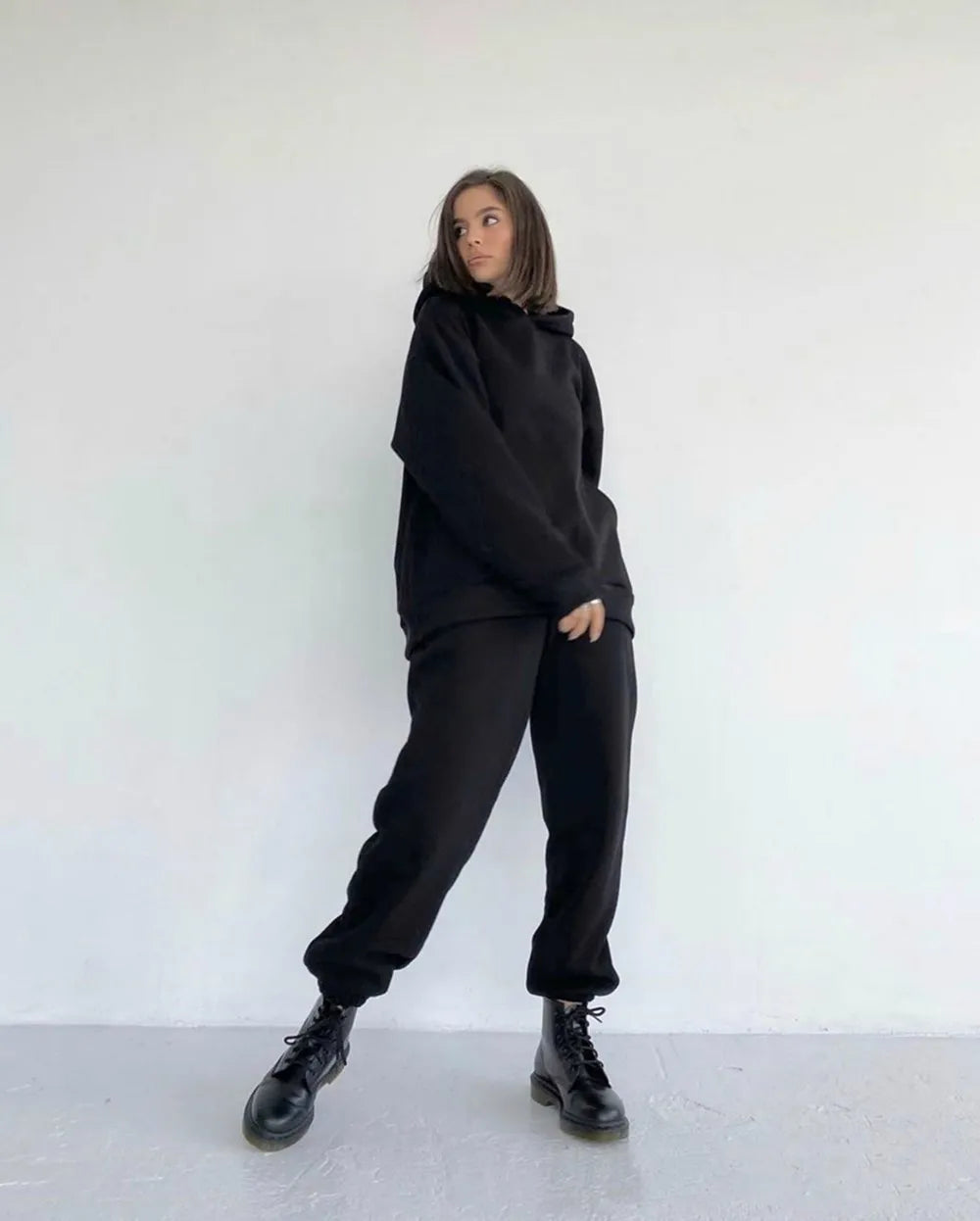 Fashion Women's Sports Two-Piece Autumn Hooded Long-Sleeved And Baggy Pants Fitness Set Solid Color Lady 2-Piece Suit Outfits black