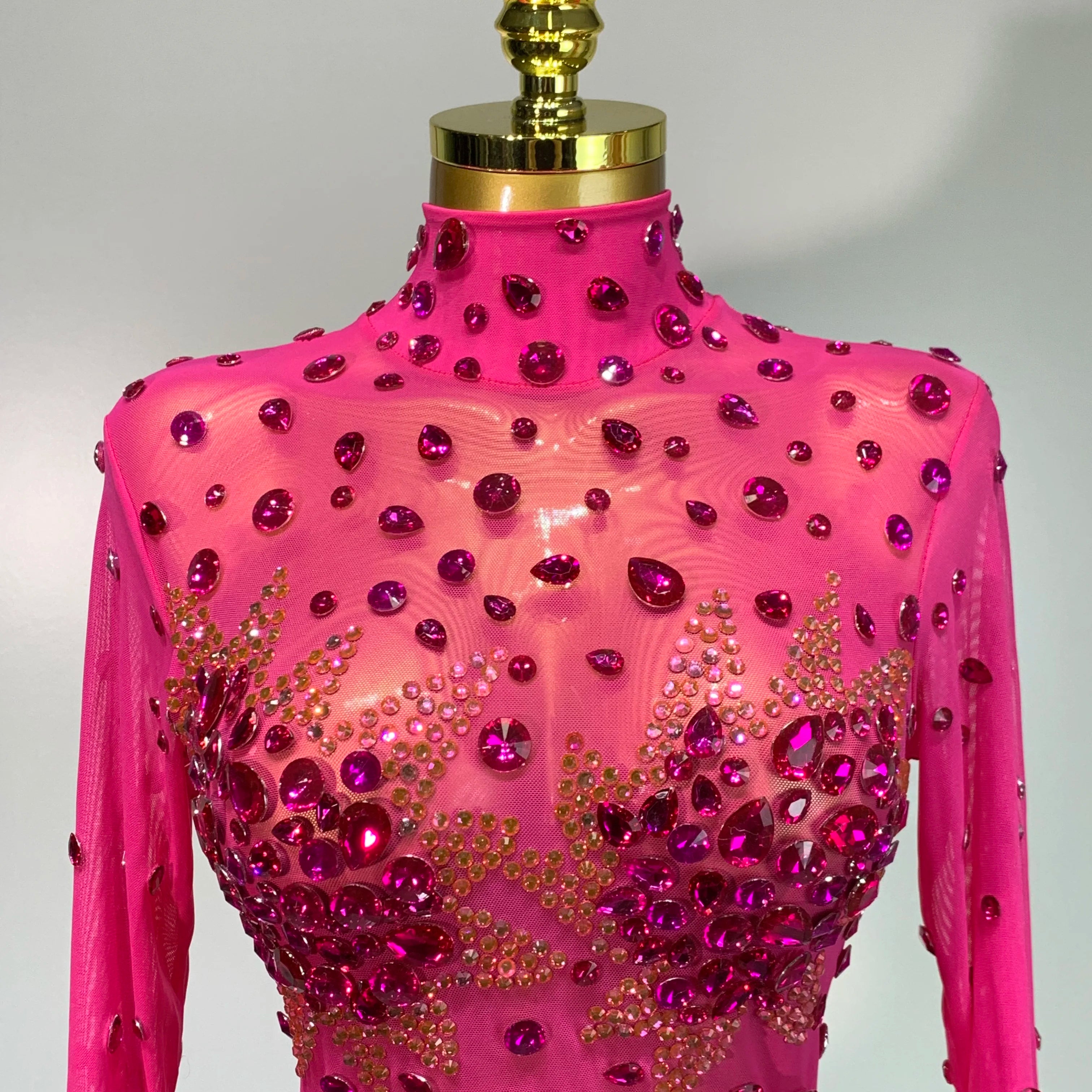 Sparkly Rhinestone Sexy Bodycon Dress 2025 New Fashion Nightclub Stage Outfit Luxury Birthday Party Dresses