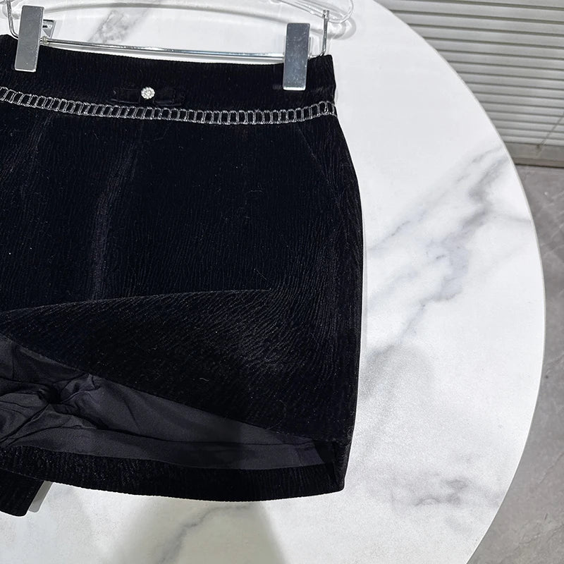 Winter New Fashion Pearl Bow Embroidered Edge Corduroy High Waist Shorts For Women Black Wide-leg Boot Pants 11A07497