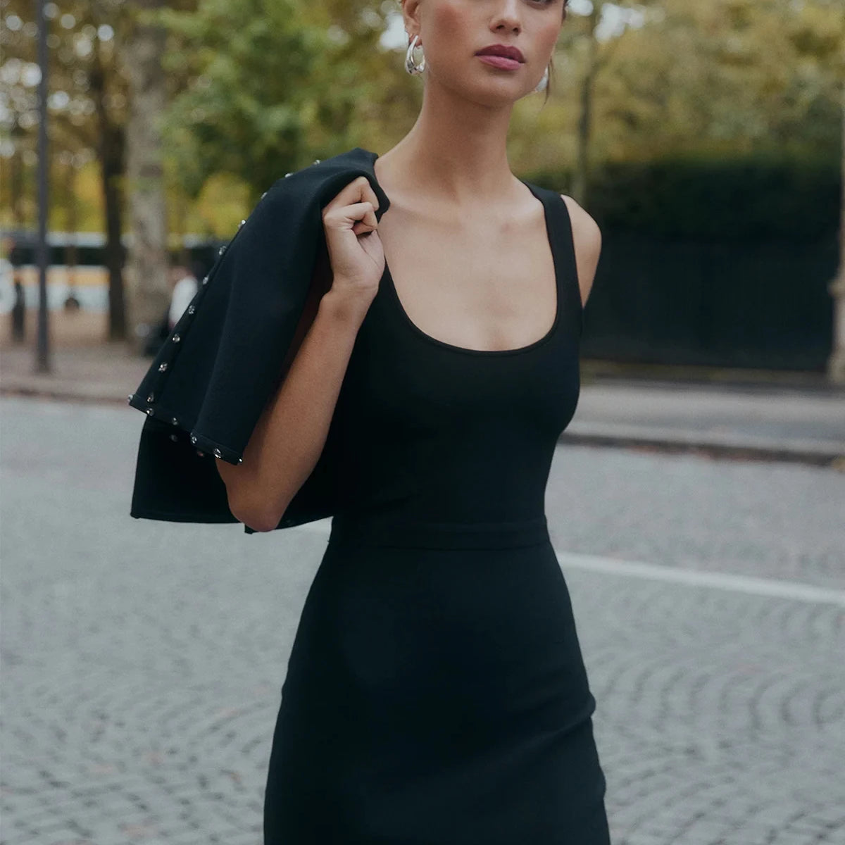 Top Quality Women Sleeveless Sexy O-Neck Shinning Crystal Tassel Bodycon Mid-calf Dress Fashion Celebrate Evening Party Outfit