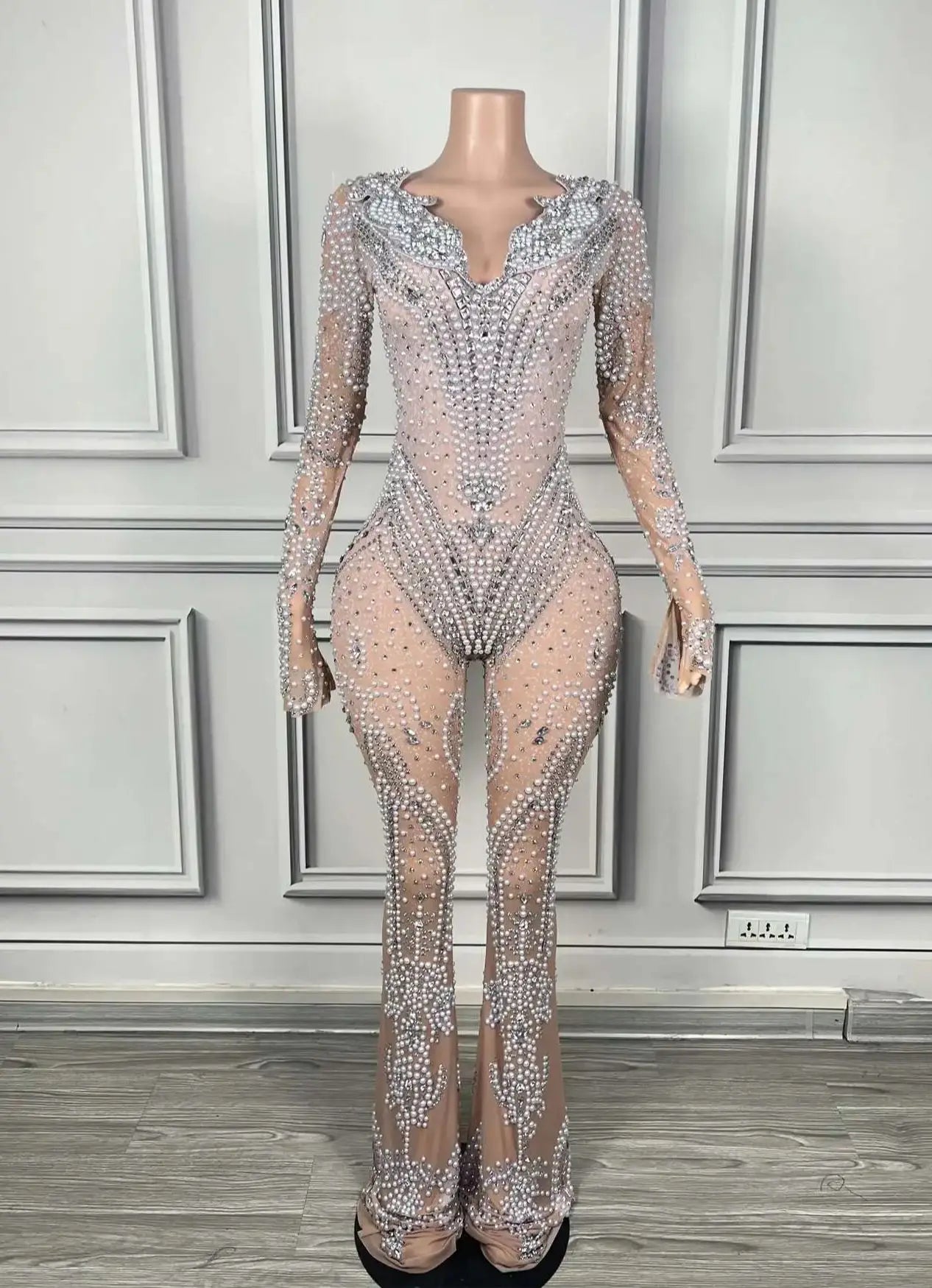 High-quality Pearls Rhinestones Mesh Bell-bottoms Lady Party Celebrate Birthday Stage Wear Luxurious Sexy Jumpsuit Shuangjiang