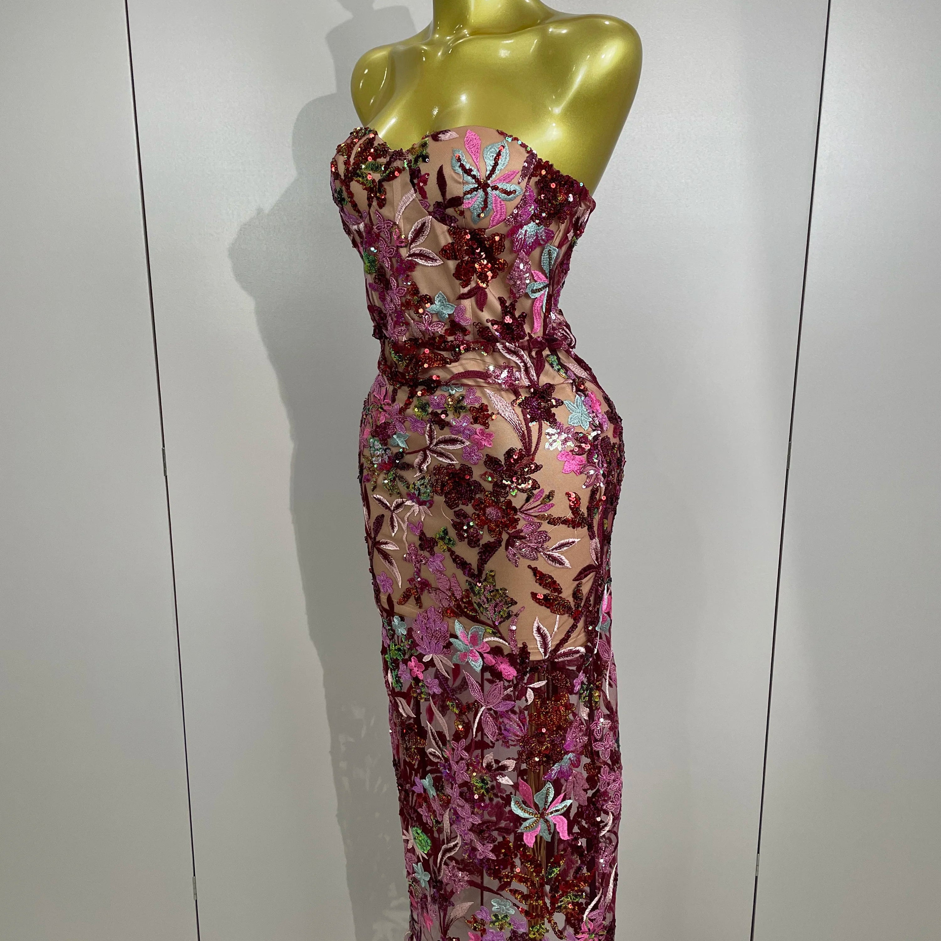 Sexy Strapless Floral Sequin Long Dress 2025 New Women Sequins Flower Backless Long Slim Dress Evening Party Runway Gown Dress