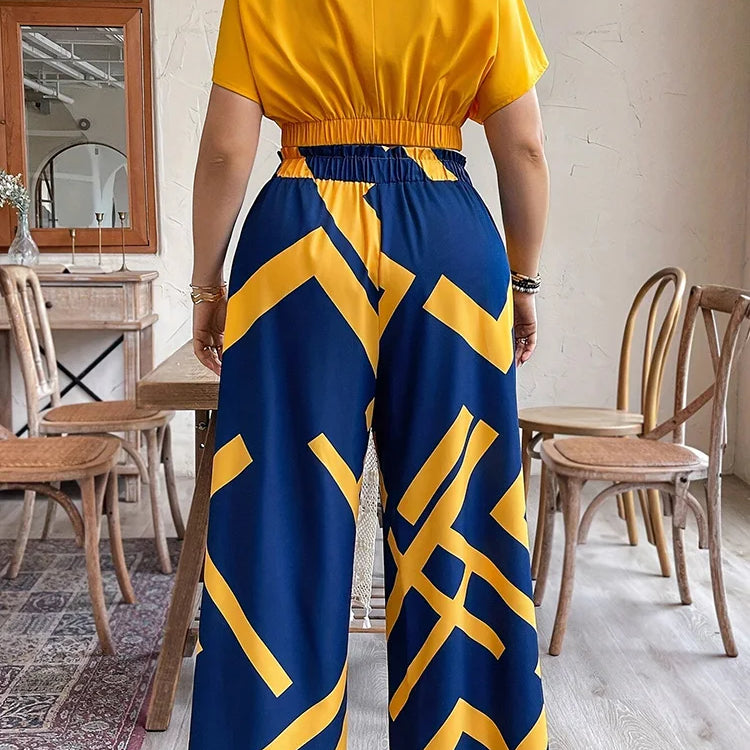 GIBSIE Plus Size Pants Set Women Summer V-neck Short-sleeved Crop Top Printed Tie Front Wide Leg Trousers Vacation Two-piece Set