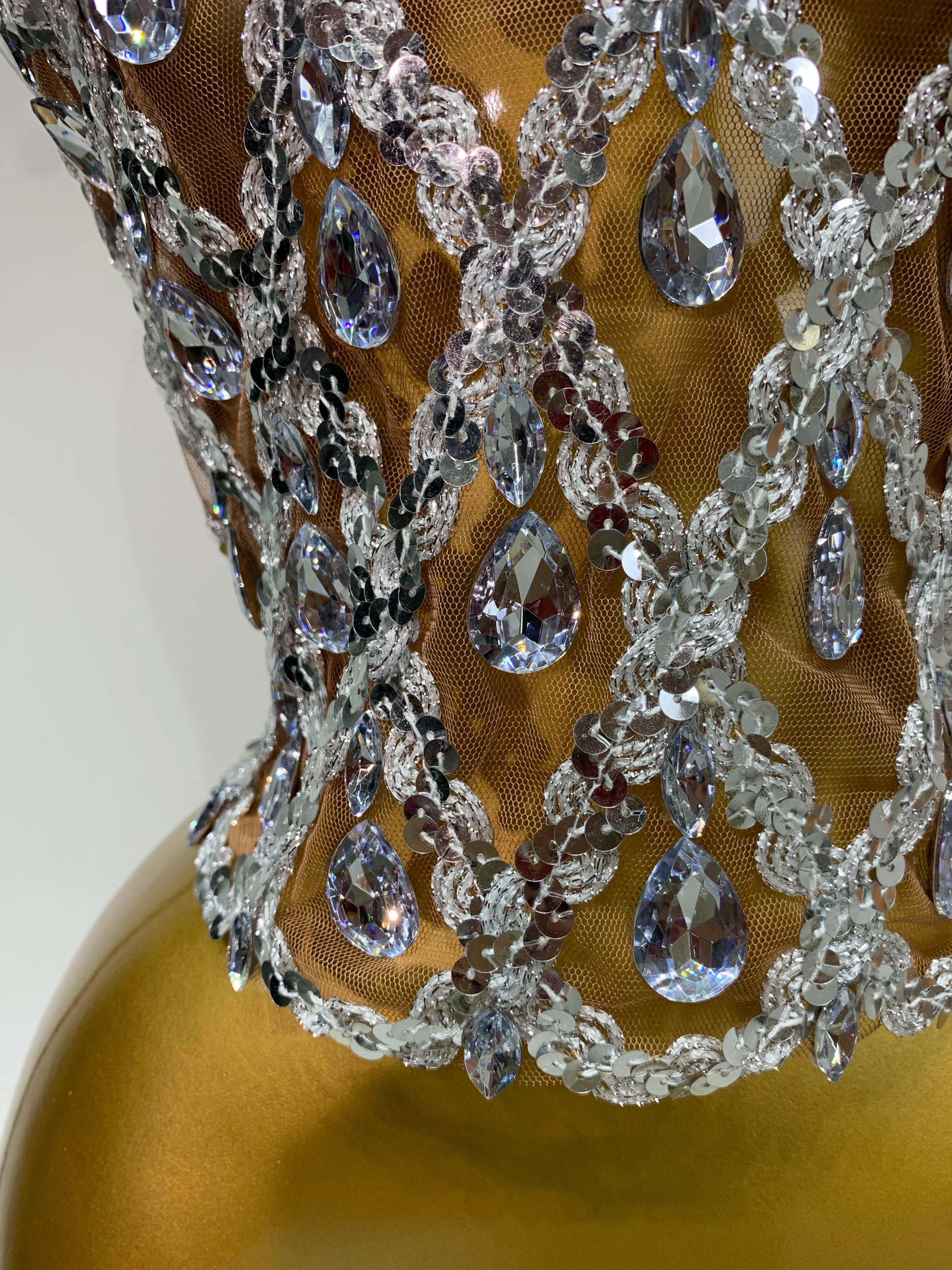 Sparkly Slver Rhinestone Sequins Mesh See Through Top Women Sexy Nightclub Evening Party Backless Spicy Girl Stage Outfit