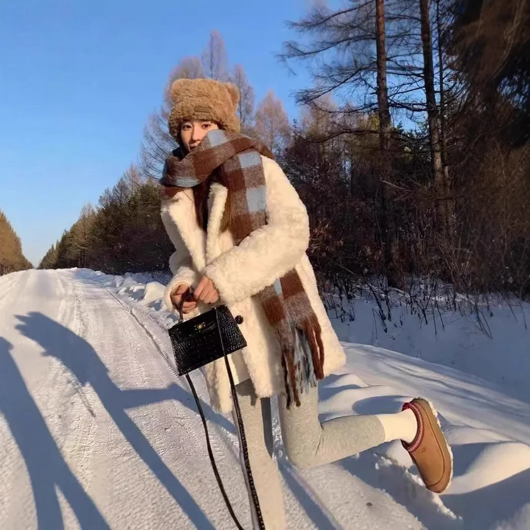 New Winter Hot Sale Of The Season Women's Thickened Loose Suit Collar Lamb Fur Jacket Medium Length Coat Fake Fur Mixed Fur Coat