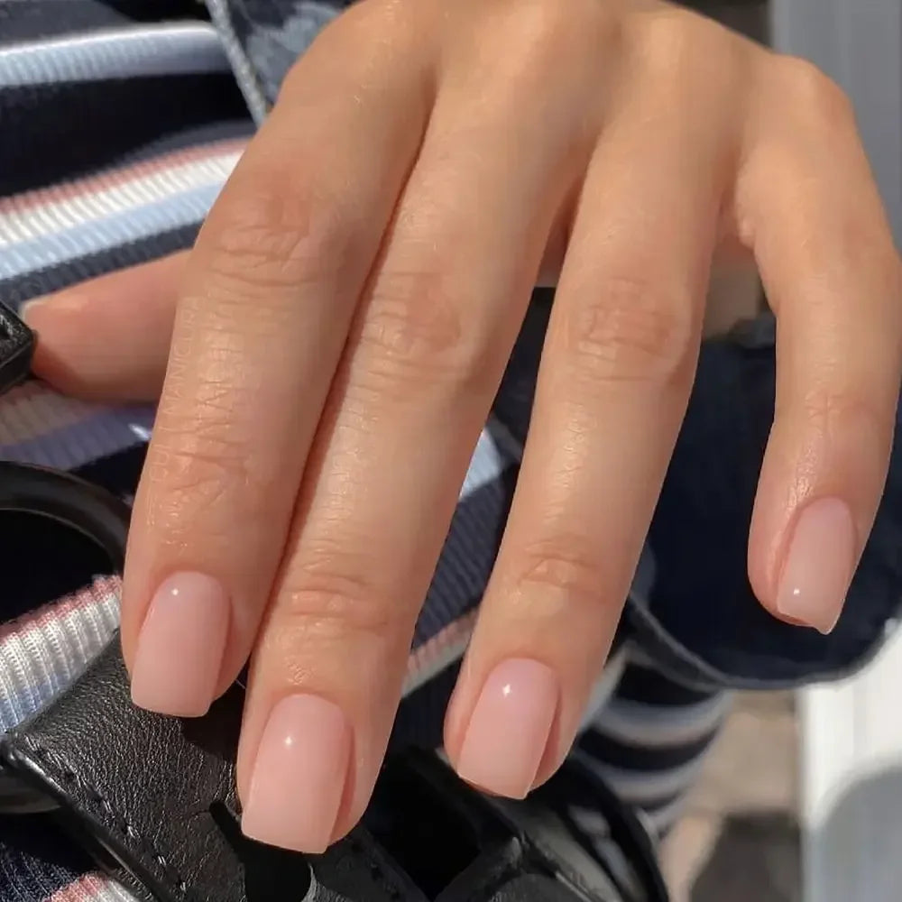 24PCS Shiny Pearl Wearable False Nails Short Square Fake Nail Simple Press on Nails Detachable Full Cover Nail Tips With Glue A9