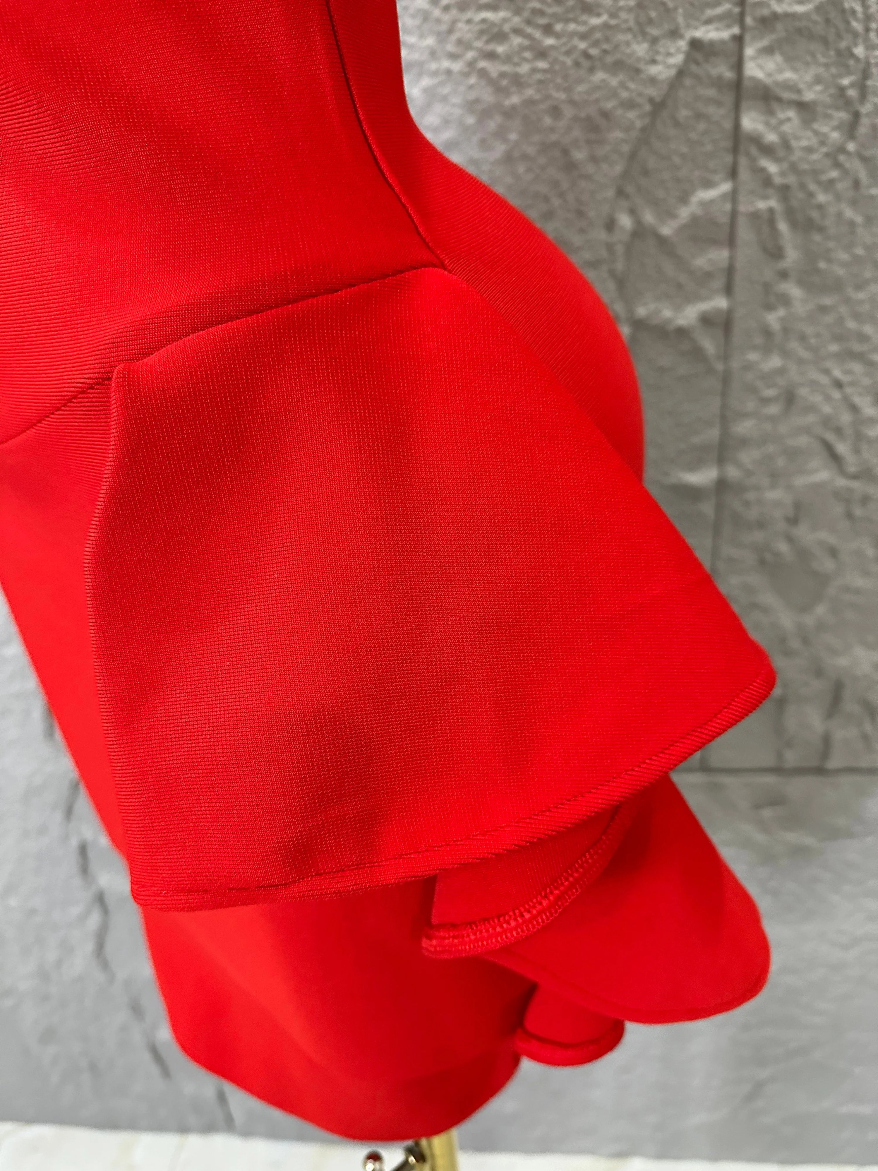Elegant Black Red Off-Shoulder Mini Dress Women Sexy Crystal Embellished Ruffle Waist Bodycon Outfit Formal Event Party Costume