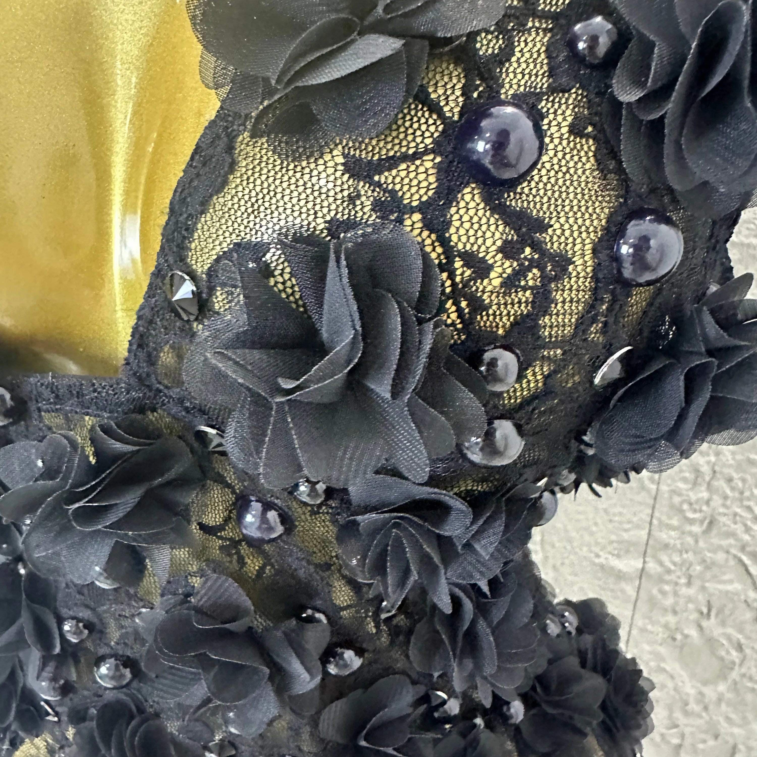 Luxury Black Sheer Mesh Floral Appliqué Mini Dress Deep V Neck Fitted Bodycon Formal Dinner Cocktail Event Party Dress