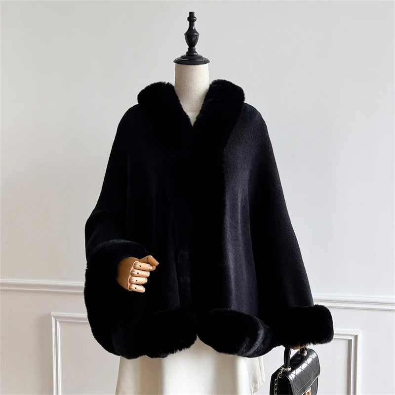 2025 Luxury Women's Faux Fur Collar Poncho Autumn Winter Warm Outwear Loose Cardigan Coat Big Pendulum Designer Cape Shawl 1 One Size