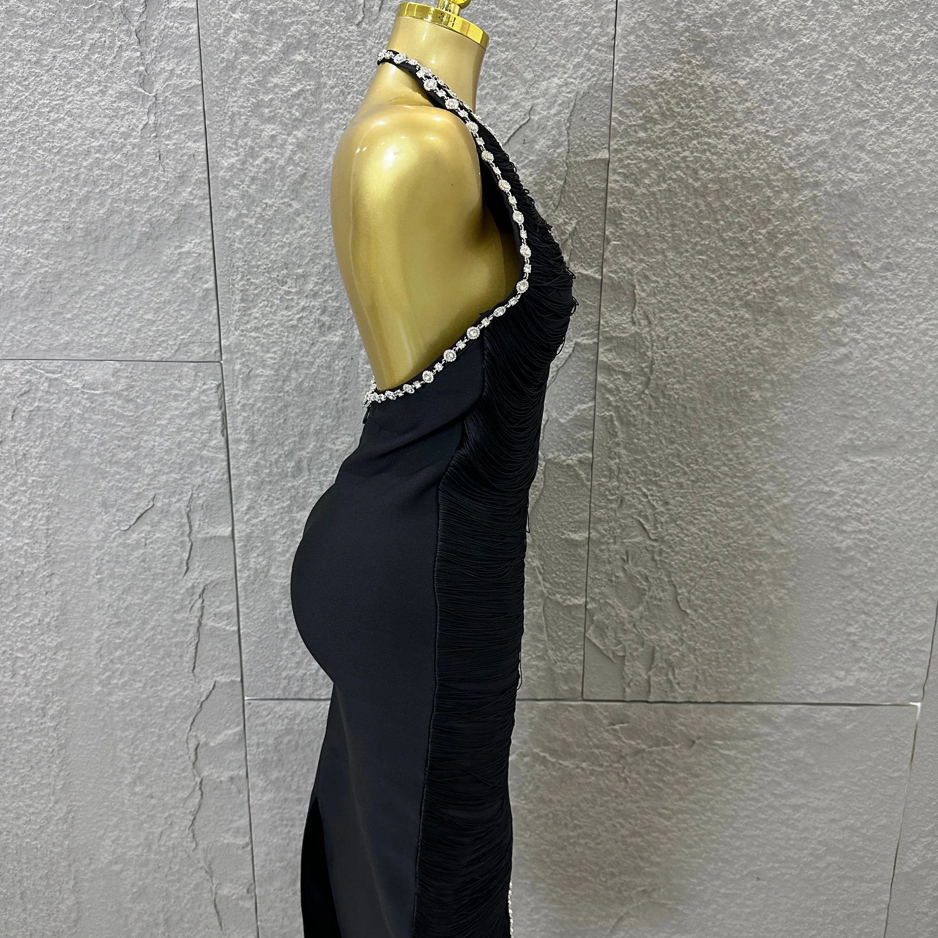 Elegant 2026 Black Halter Neck Midi Dress Women Sexy V-Neck Crystal Trim Ruched Form-Fitting Outfit Formal Event Party Costume