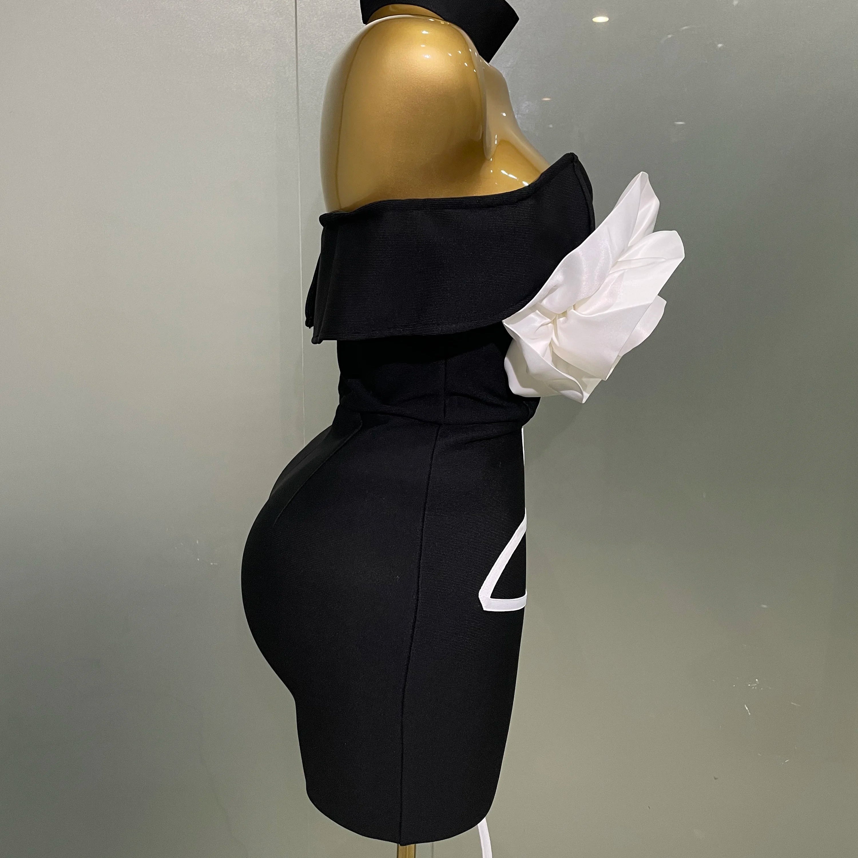 Women 2025 New Sexy Off Shoulder White Flower Black Mini Bodycon Bandage Dress Luxury Celebrity Evening Club Elegant Party Gowns