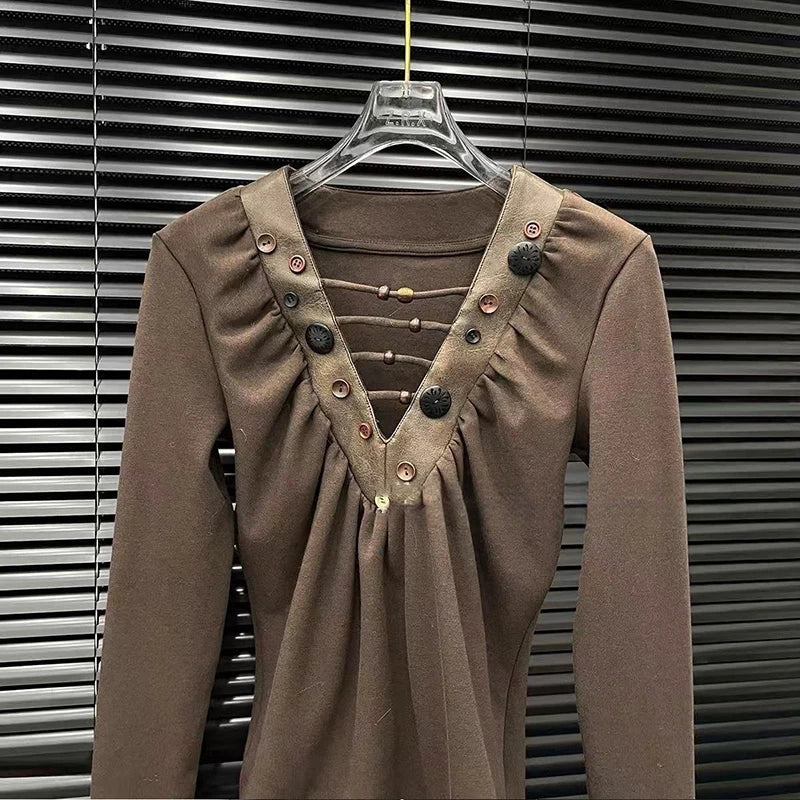 Autumn Winter New Handmade Button Decorated T-Shirt For Women Casual Fashion Versatile Base Layer V-Neck Top 11A07904 Brown