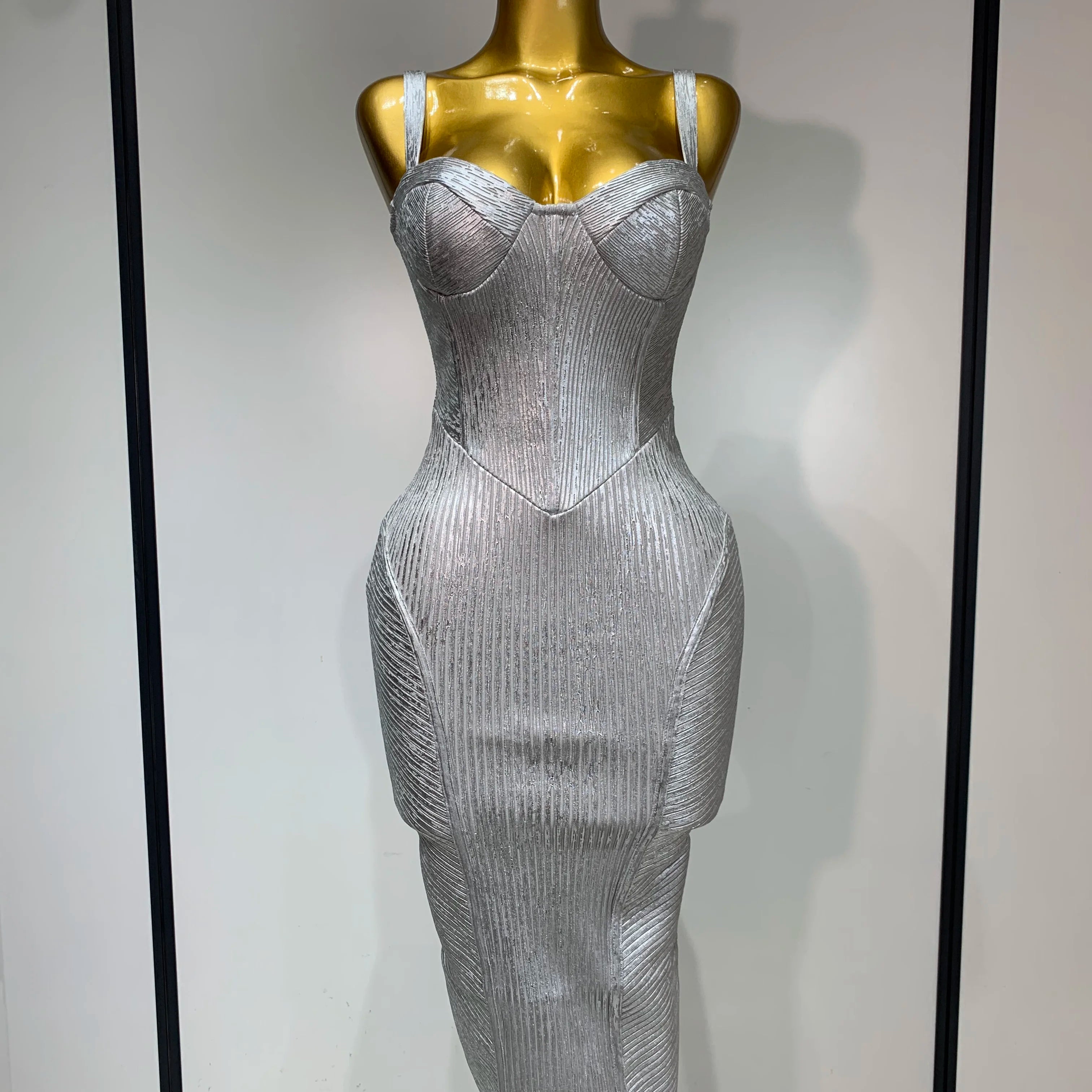 Women Sleeveless Sexy Silver V Neck Bodycon Midi Bandage Dress Celebrate Nightclub Party Birthday Dress Wedding Guest Dress Silver