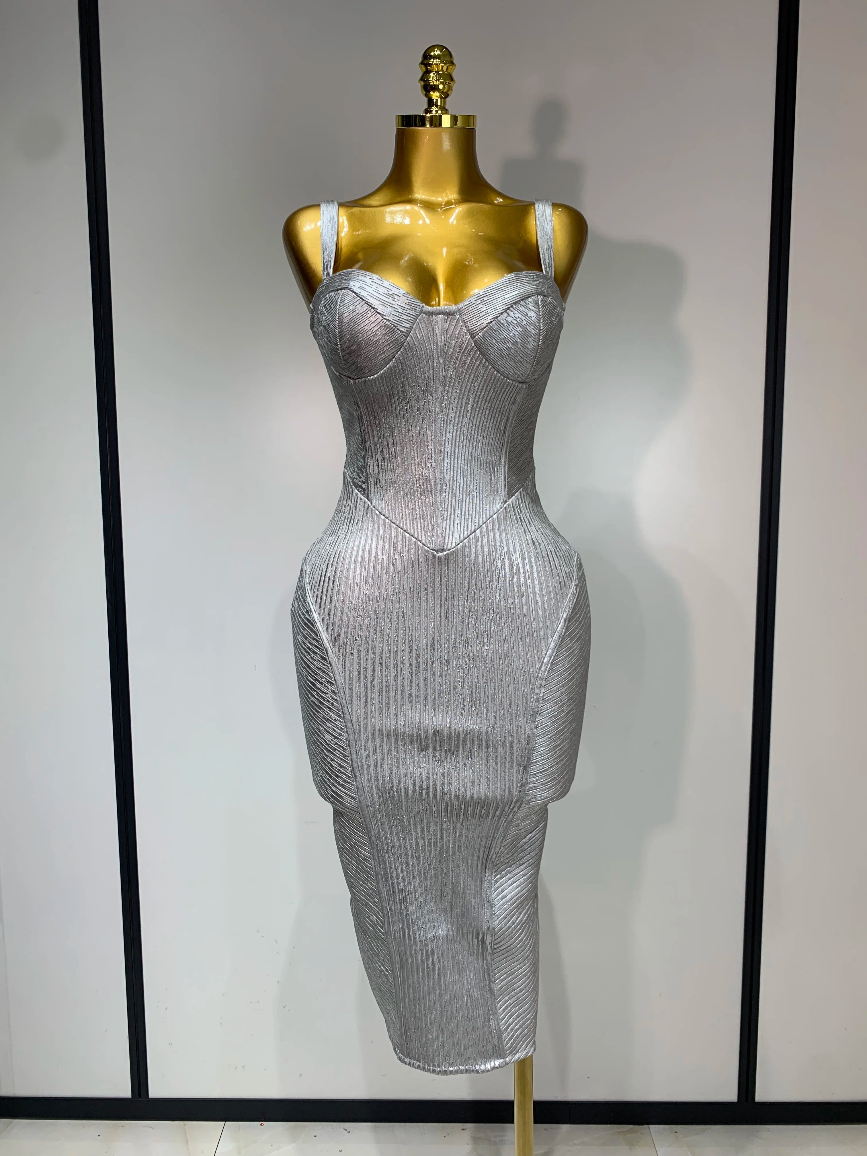 Women Sleeveless Sexy Silver V Neck Bodycon Midi Bandage Dress Celebrate Nightclub Party Birthday Dress Wedding Guest Dress Silver