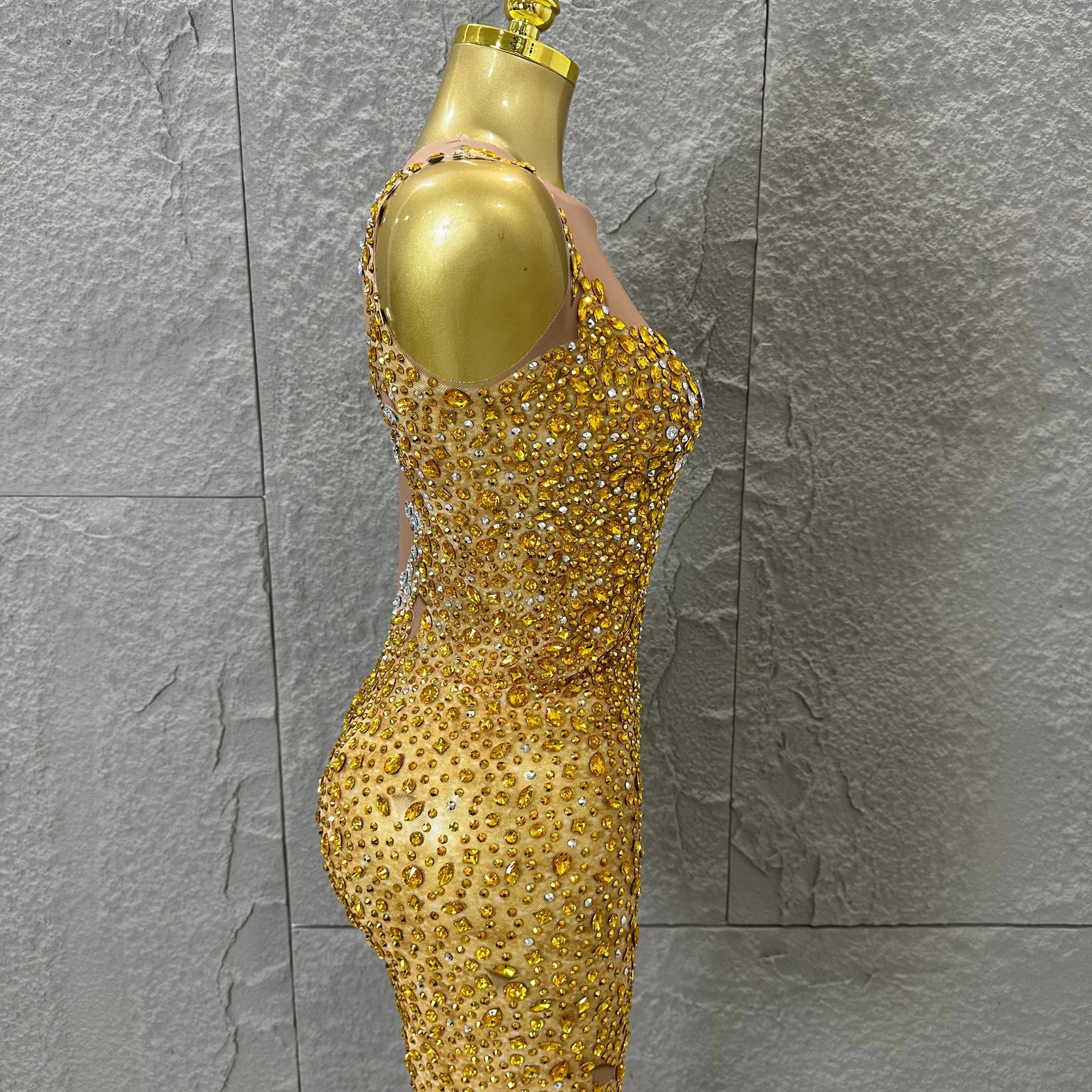 2026 New Sexy Fashion Gold Sparkly Dance Show Stage Costume Women Birthday Party Rhinestones Tassels Transparent Short Dress