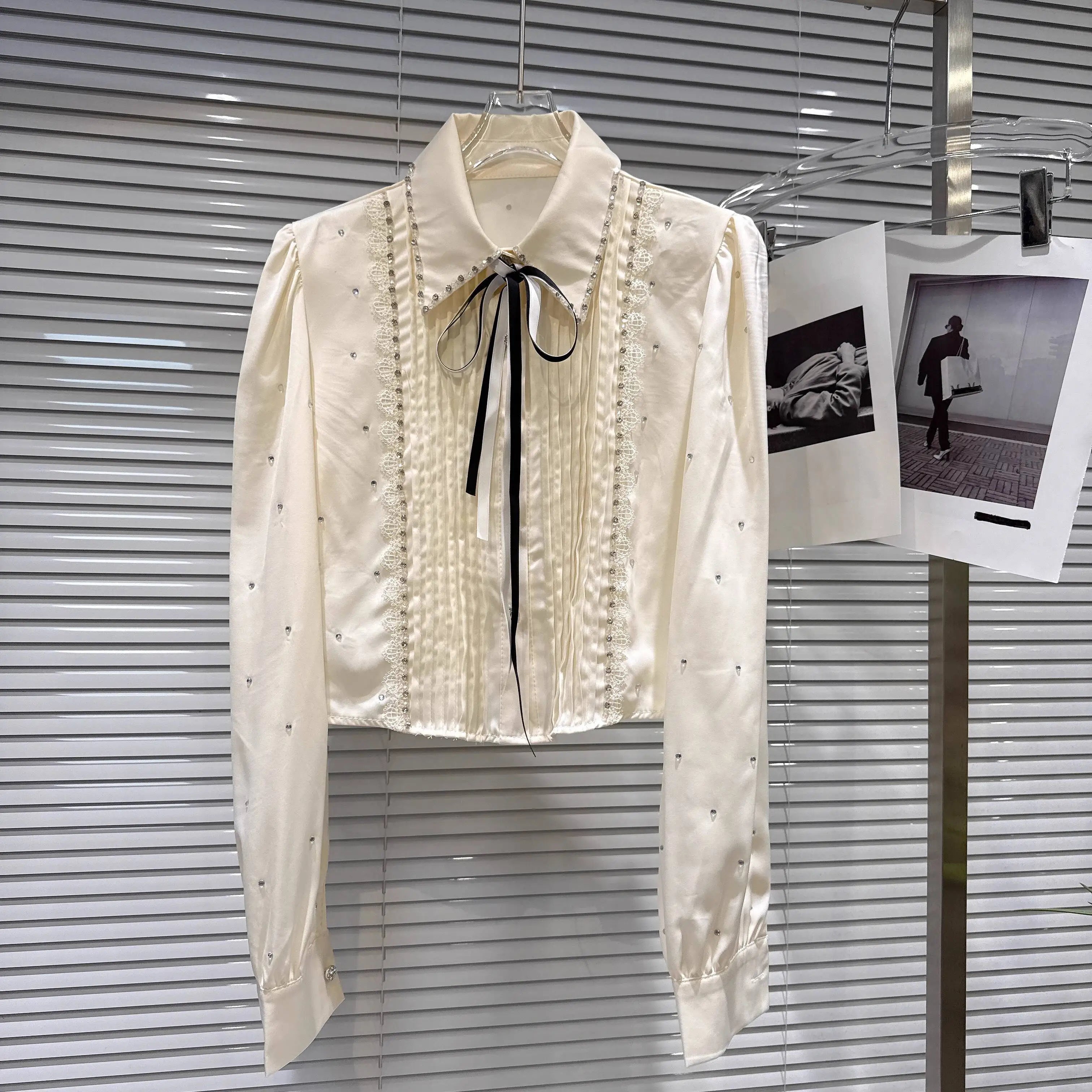 Winter New Fashion Lace-up Bowknot Rhinestone Heavy Industry Long-sleeve Shirt For Women Versatile Blouse 11A07822 Champagne One Size