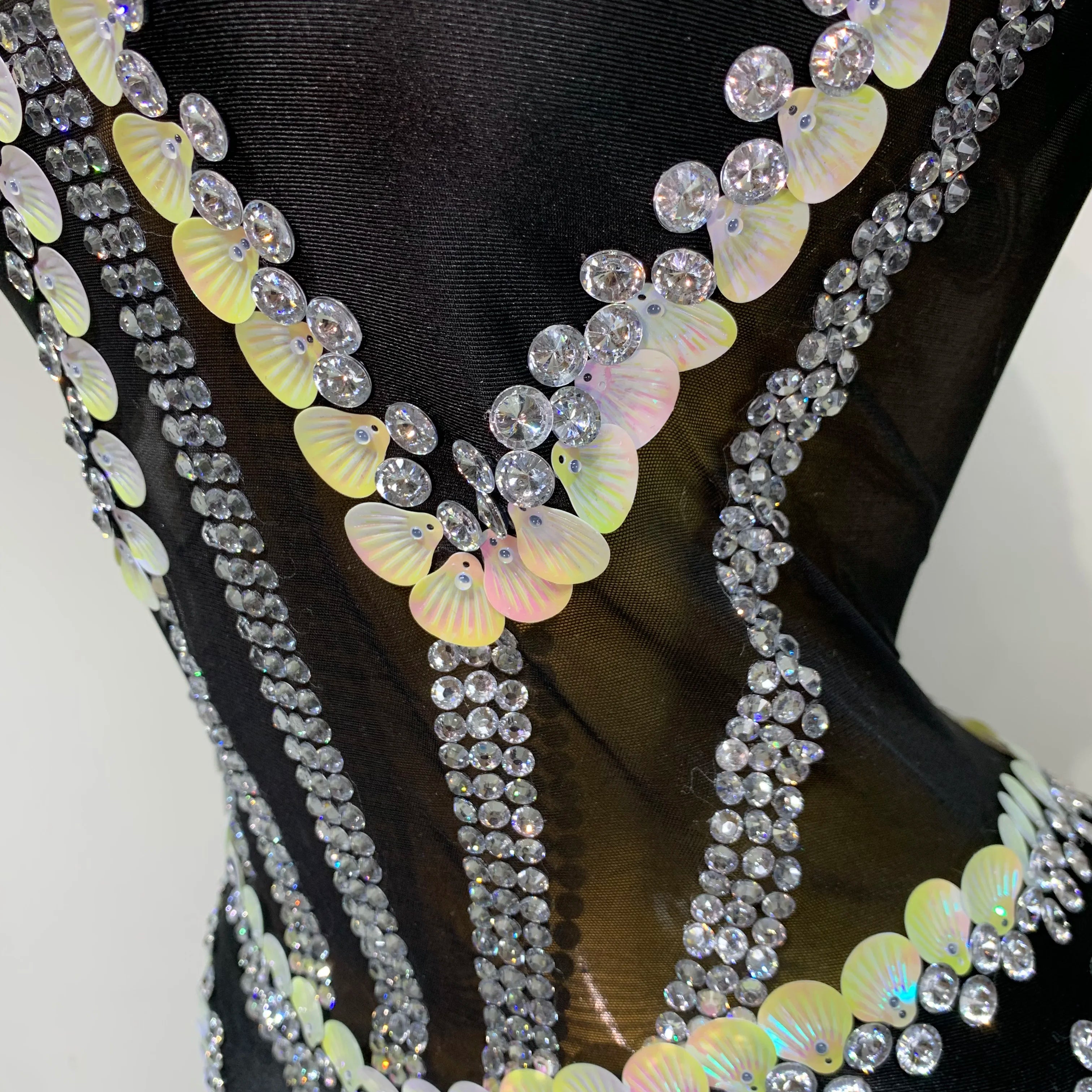 Women Sexy Long Sleeve Sparkly Crystal Sequin Mesh Jumpsuit Nightclub Cos Party Dancer Performance Costume Stage Outfit