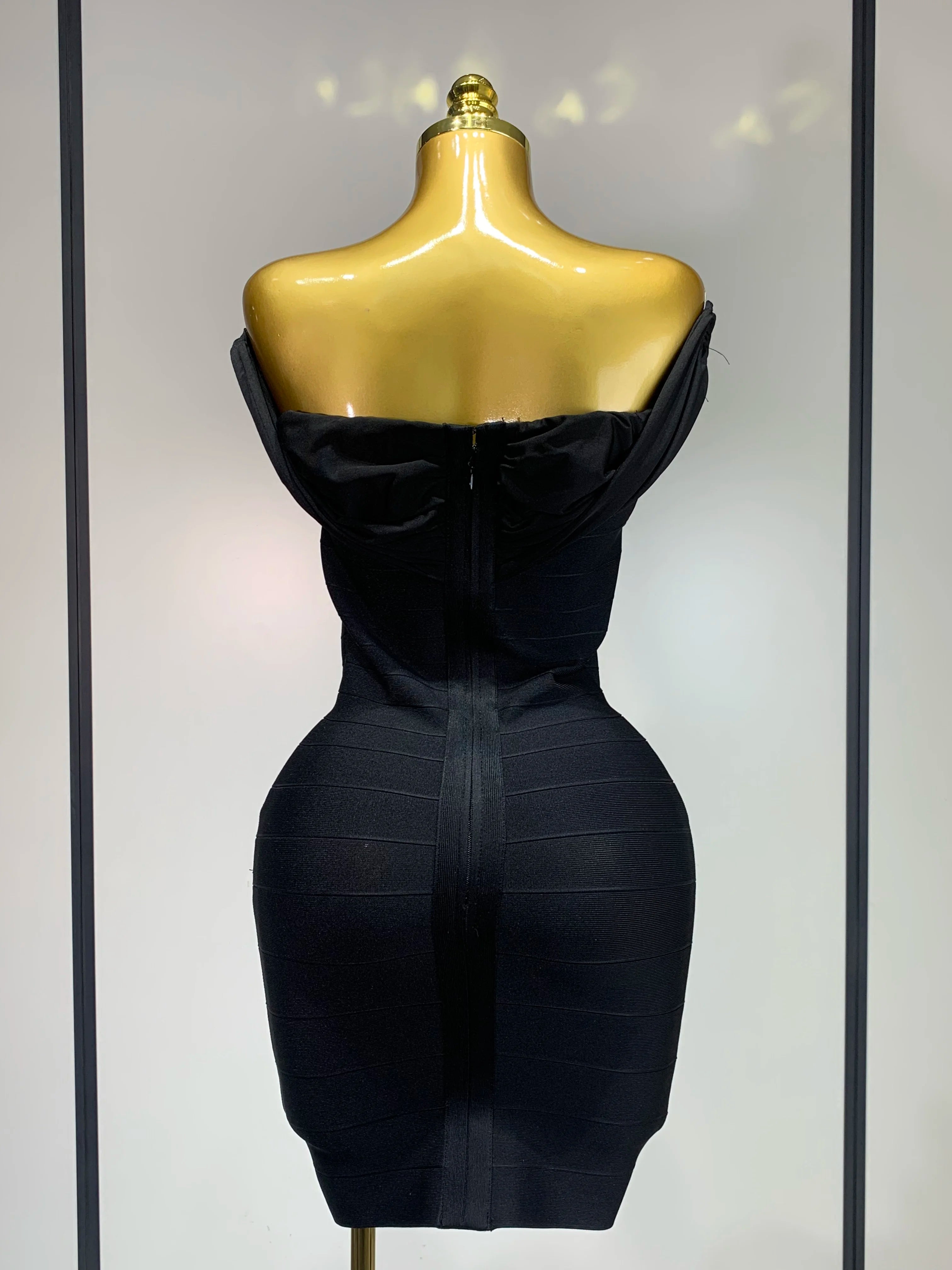 Fashion Sexy Strapless 2025 Black Off-shoulder Mini Bodycon Bandade Dress Celebrity Cocktail Party Luxury Birthday Club Dresses