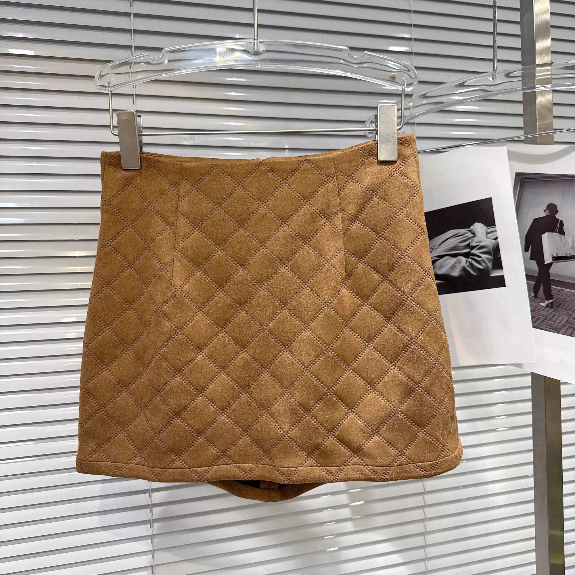 Winter Fashion New Elegant Lace Camisole Vest For Women High Waist Wrapped Hip Suede Short Skirt Female 11A07850 only Skirt