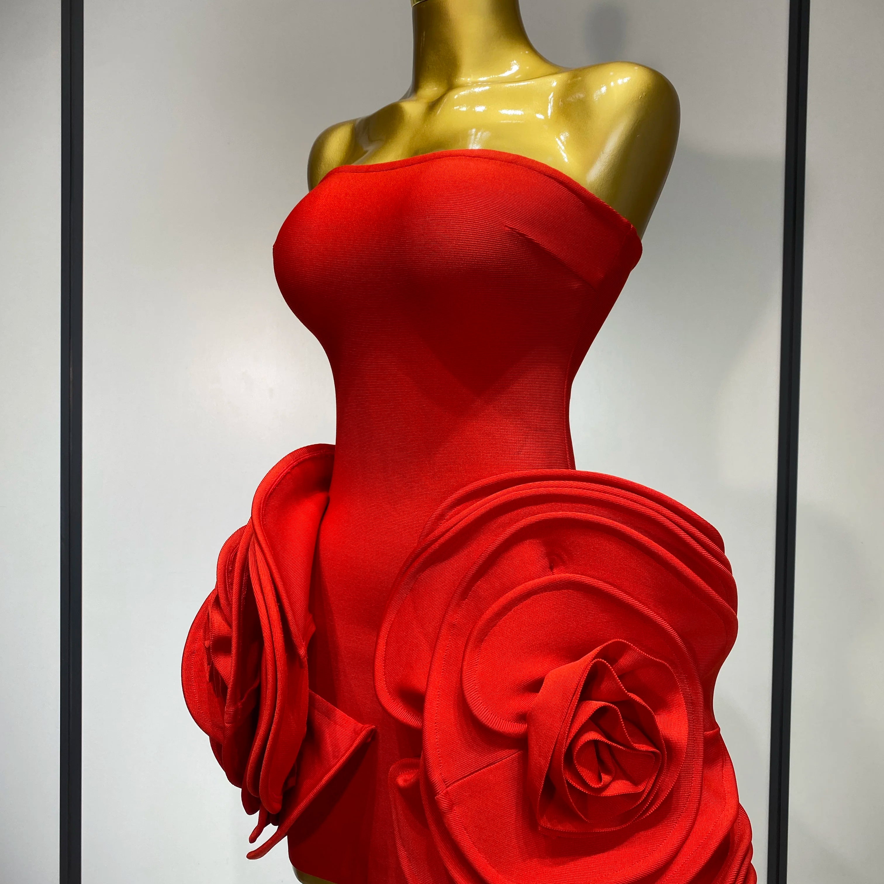Celebrity Sexy Strapless Backless Flower Red Mini Bodycon Bandage Dress 2025 Knitted Elegant Evening Club Luxury Birthday Dress