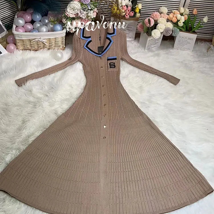 Elegant Women's Slim Fit Knitted Dress Fashionable Polo Neck Short Sleeve Single breasted Design Split Knitted Mid length Dress Brown Long Sleeve