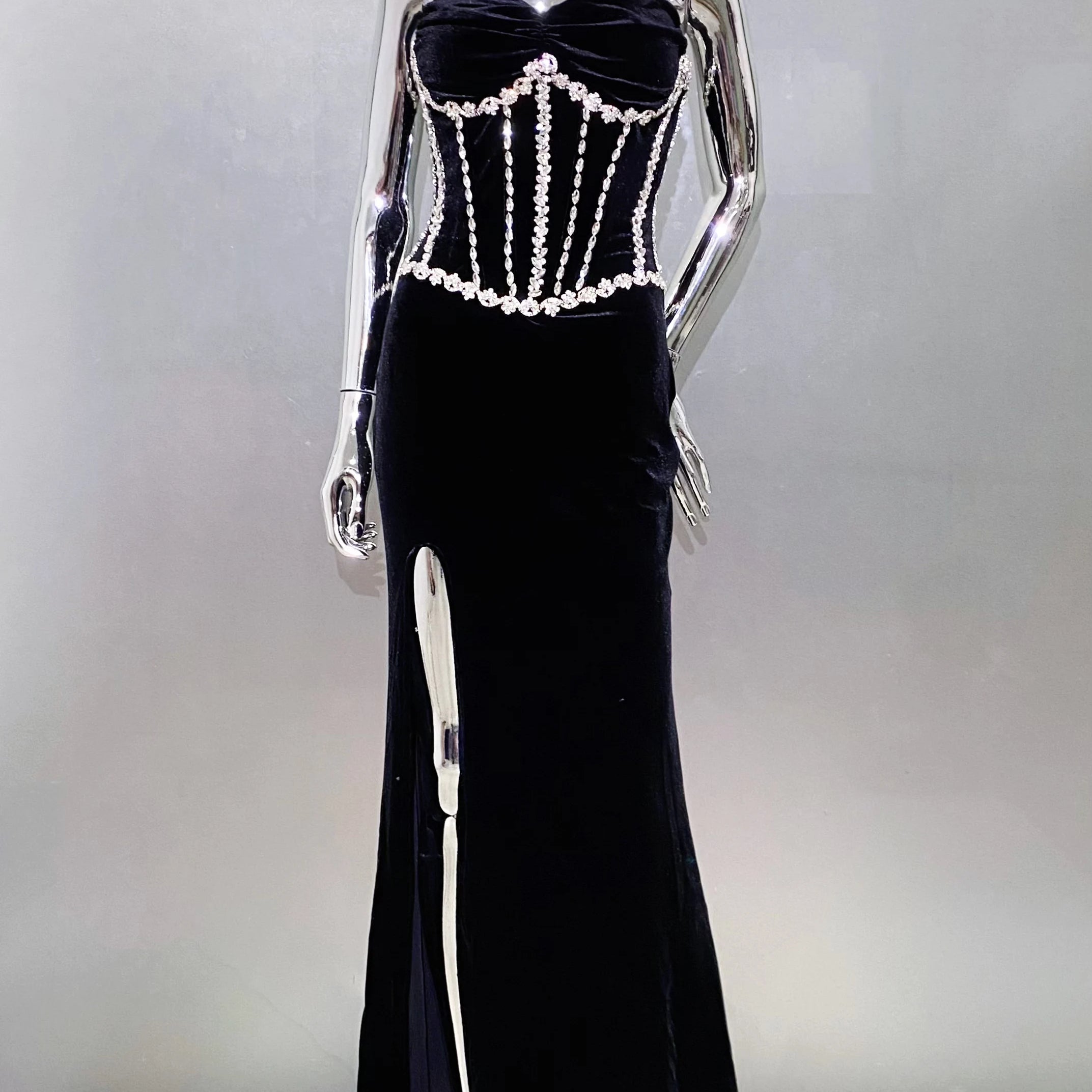 2025 Luxury Shining Diamond Halter Black Velvet floor Lenght Evening Dress Celebrity Birthday Party Outfit Performance Costume black