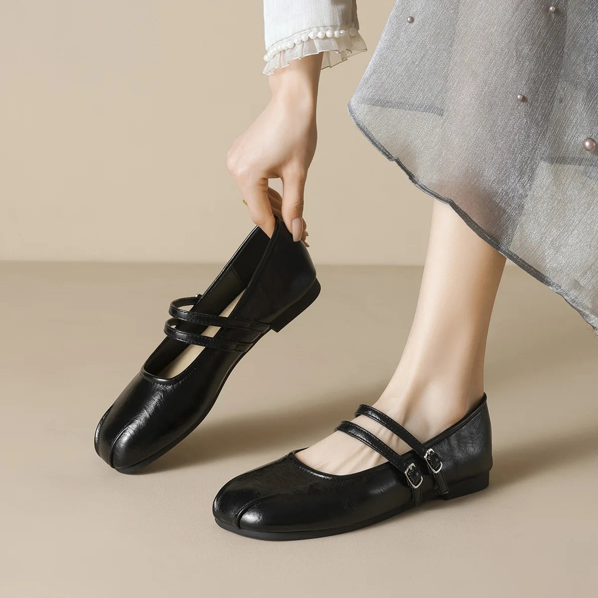 New spring women's outerwear shoes Round toe design Mary Jane shoes Ladies' casual flat shoes Work boat shoes Large sizes 41-43