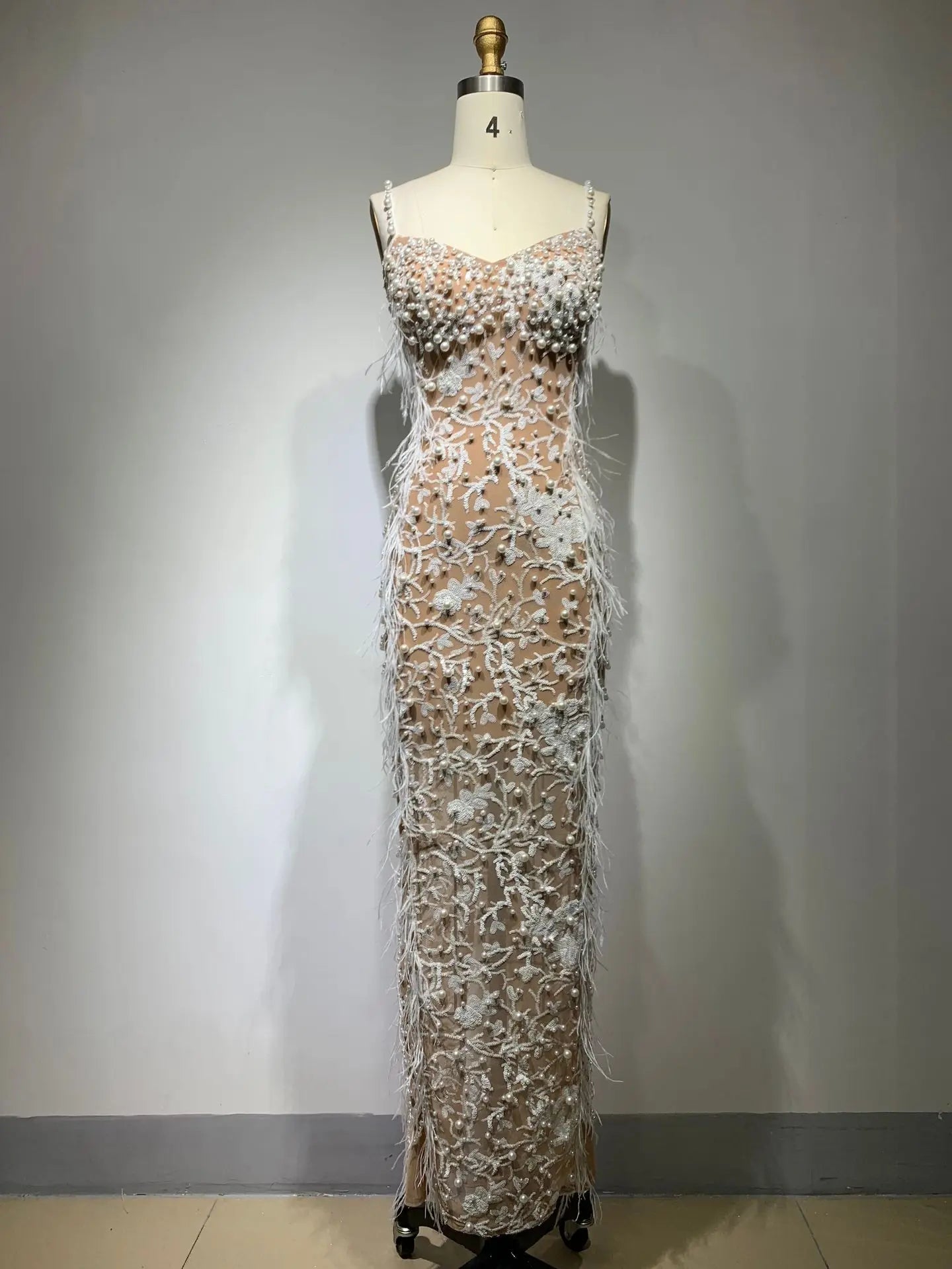 Gorgeous Feathers Beading Spaghetti Strap Bodycon Long Dress Woman Evening Dress Celebrity Birthday Party Outfit