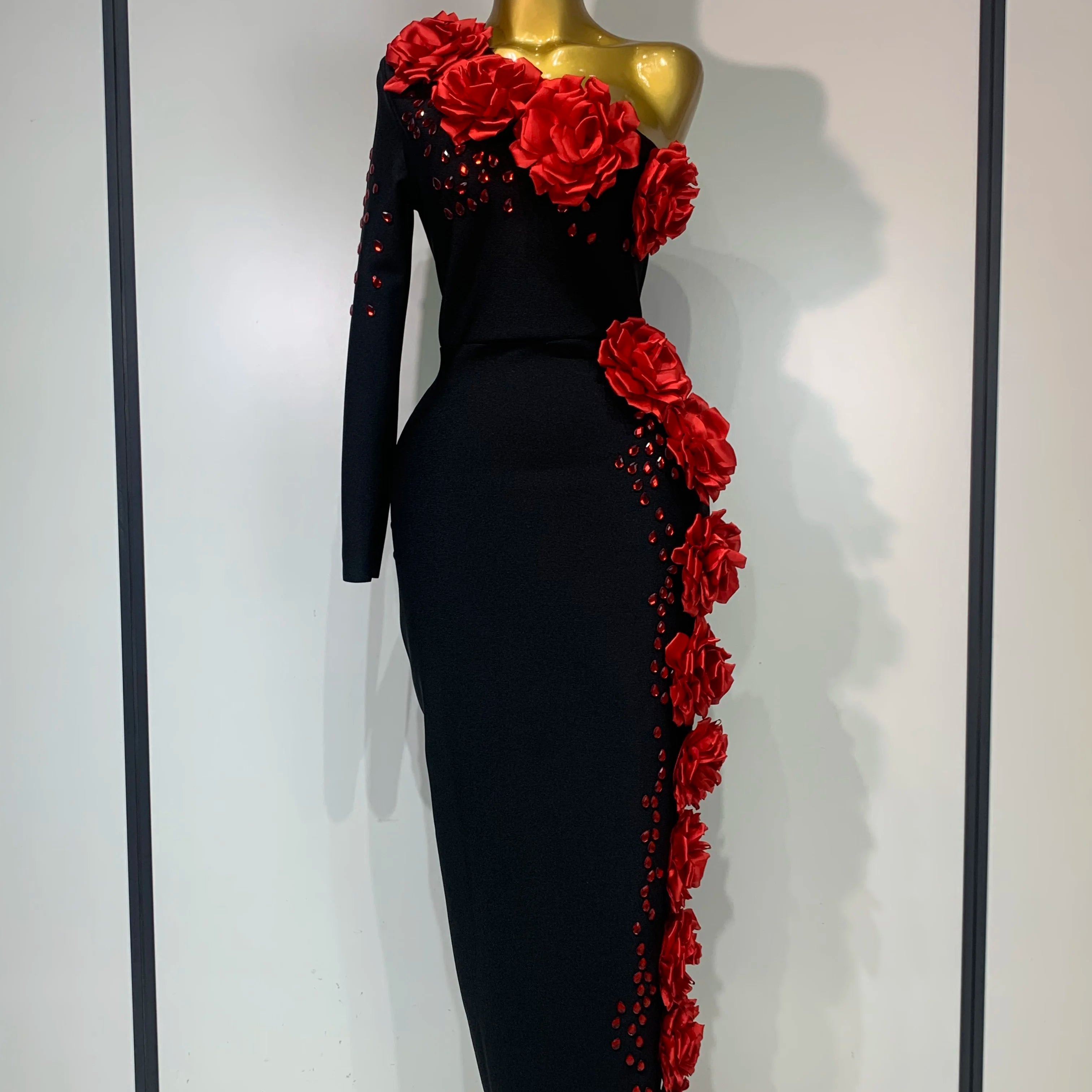 Women Luxury Black Single Sleeve Bandage Dress Red Appliquies Elegant Luxury Rhinestones Birthday Celebrity Evening Party Gowns black