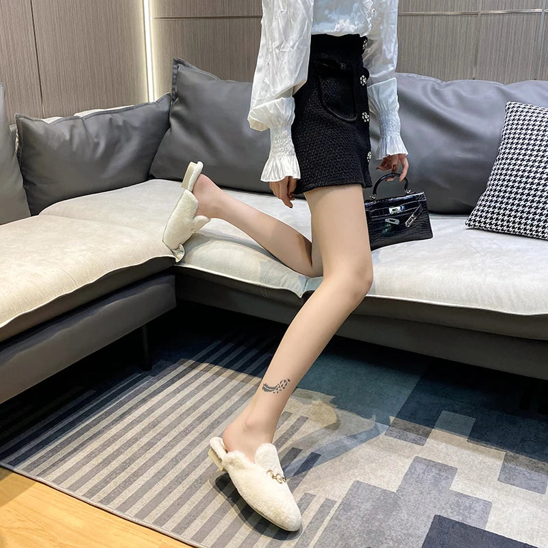 women's plush flat slippers Winter Home and Outdoor Shoes pearl decoration design Casual and office mules Large size 41-44