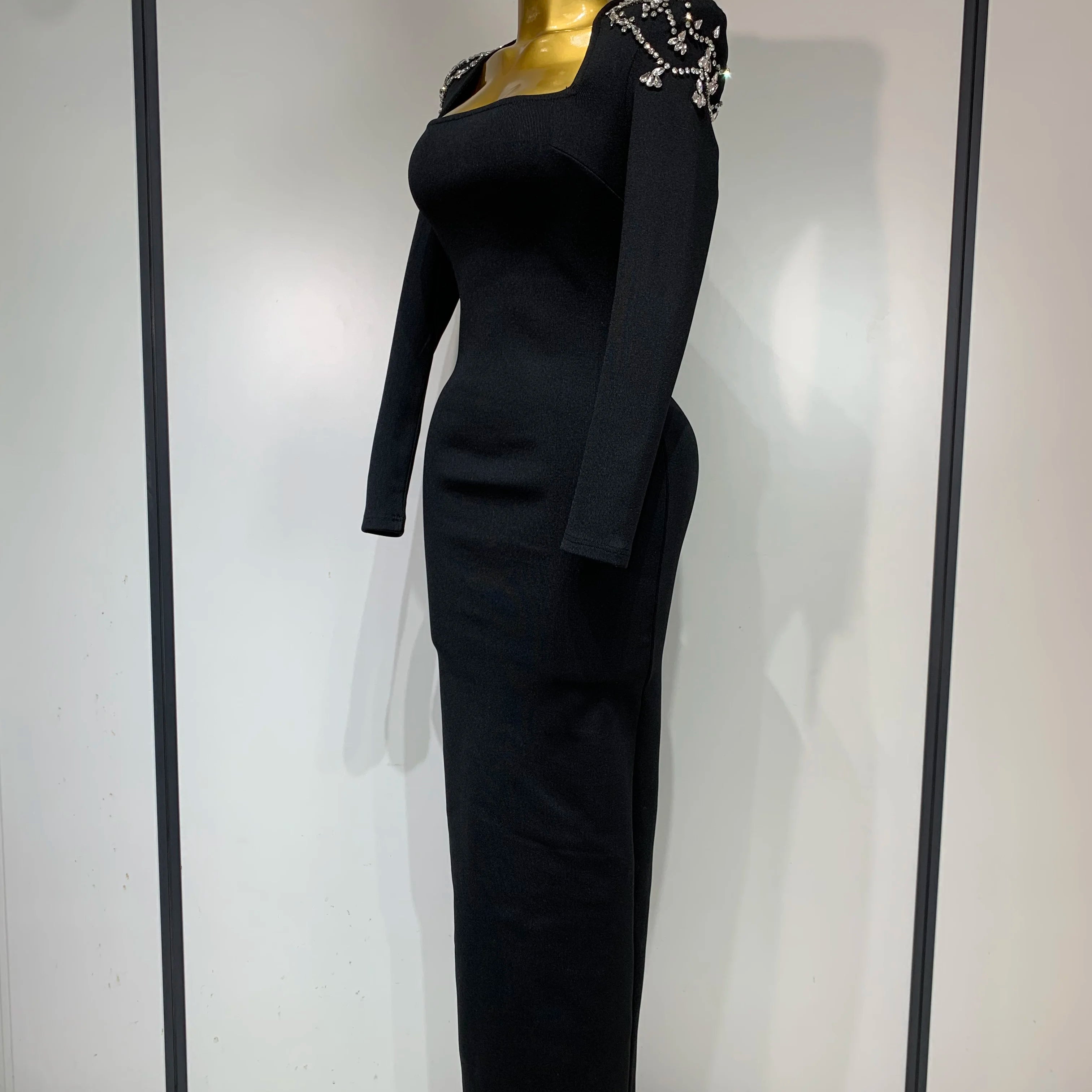 2025 New Luxury Birthday Dresses Diamond Tight Long Sleeve Square Neck Long Bandage Dress Women Wedding Evening Formal Gowns