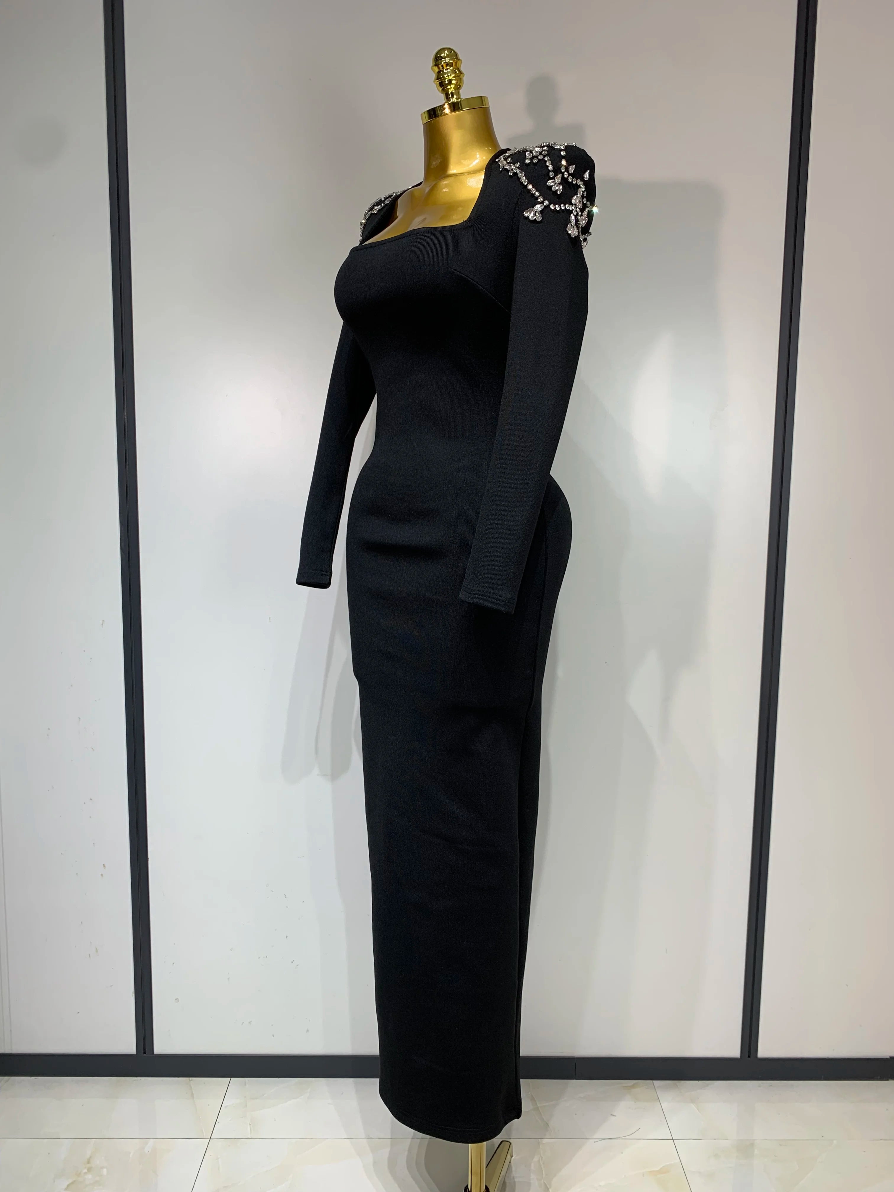 2025 New Luxury Birthday Dresses Diamond Tight Long Sleeve Square Neck Long Bandage Dress Women Wedding Evening Formal Gowns