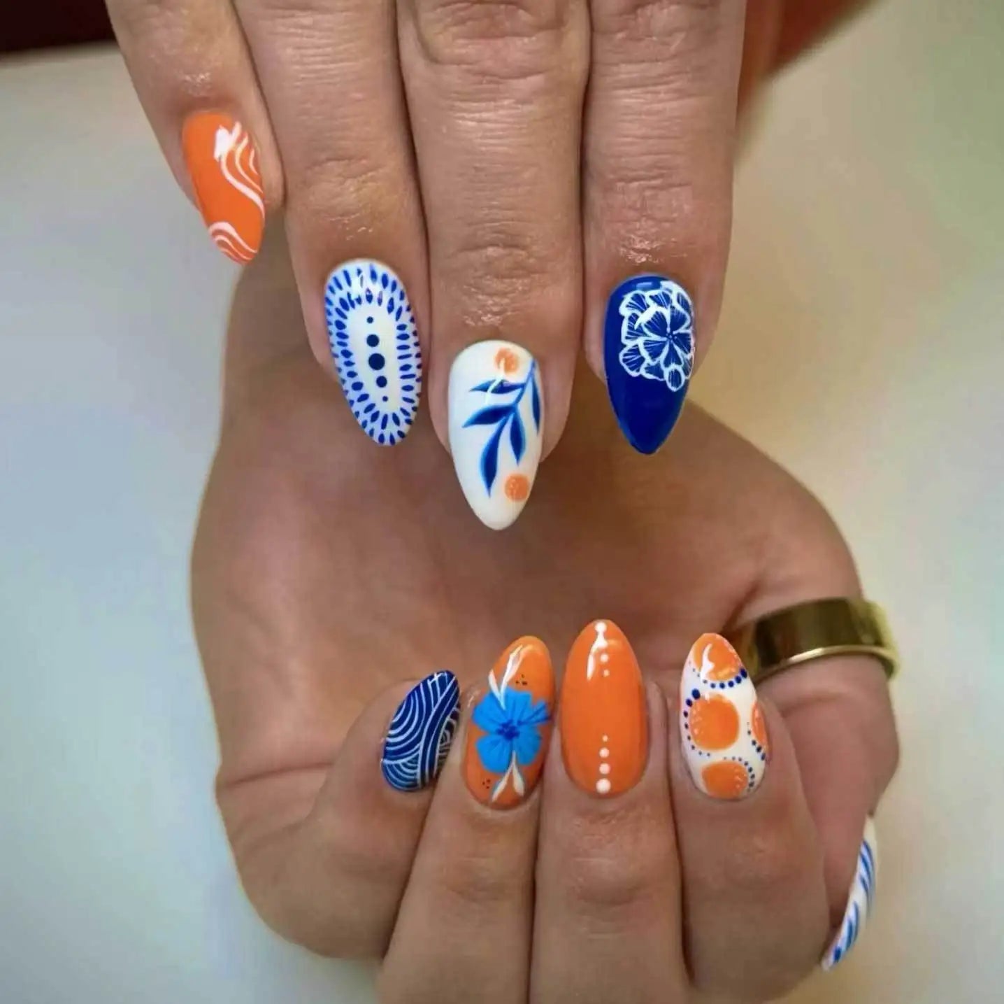 24pcs Cute Cartoon Fake Nail Tips Oil Painting Series Printed Almond Press On Nail Sweet Cool Charming False Nail For Spicy Girl Y4